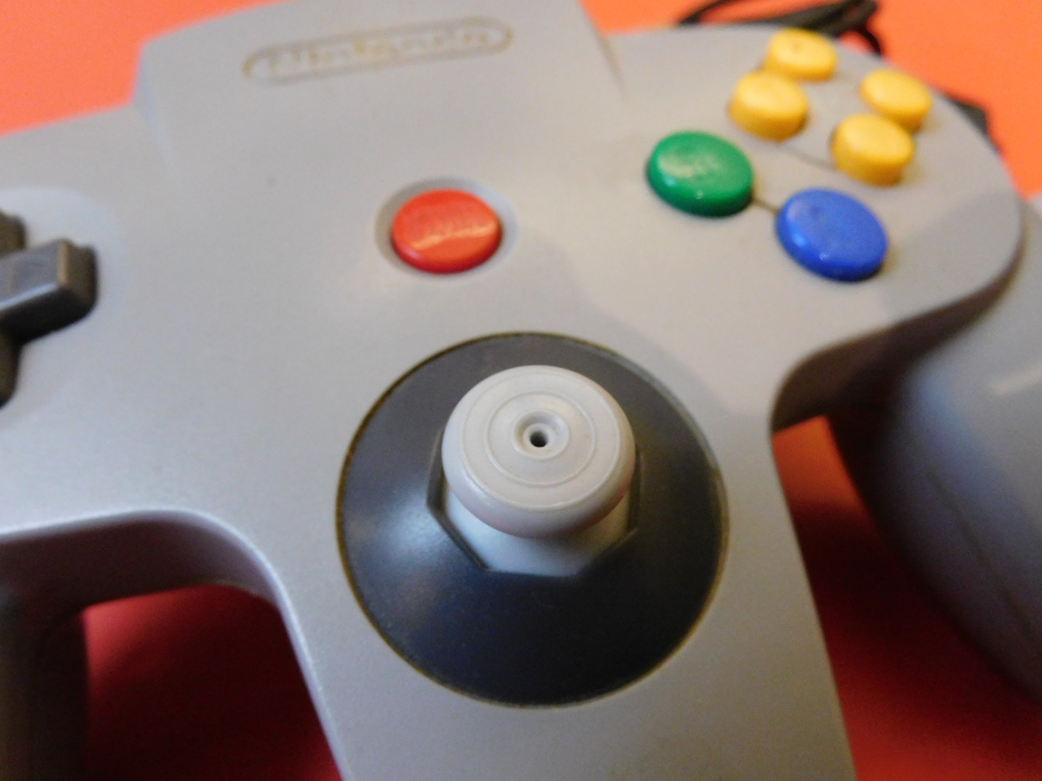 NINTENDO 64 CONTROLLER