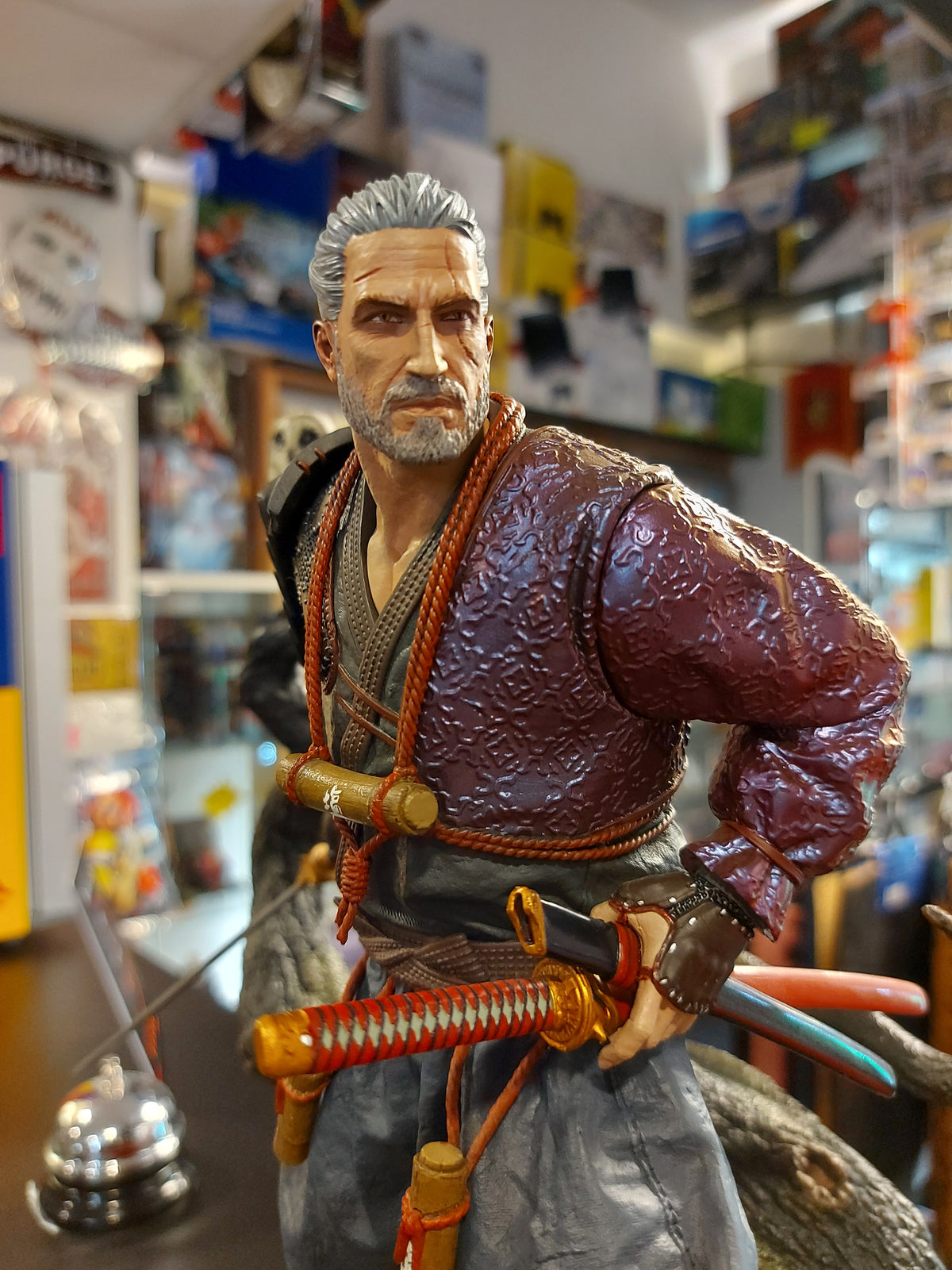 THE WITCHER III GERALT RONIN STATUE