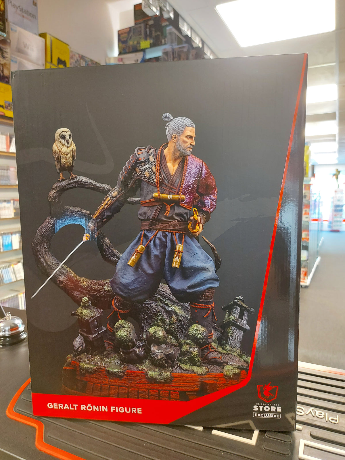 THE WITCHER III GERALT RONIN STATUE