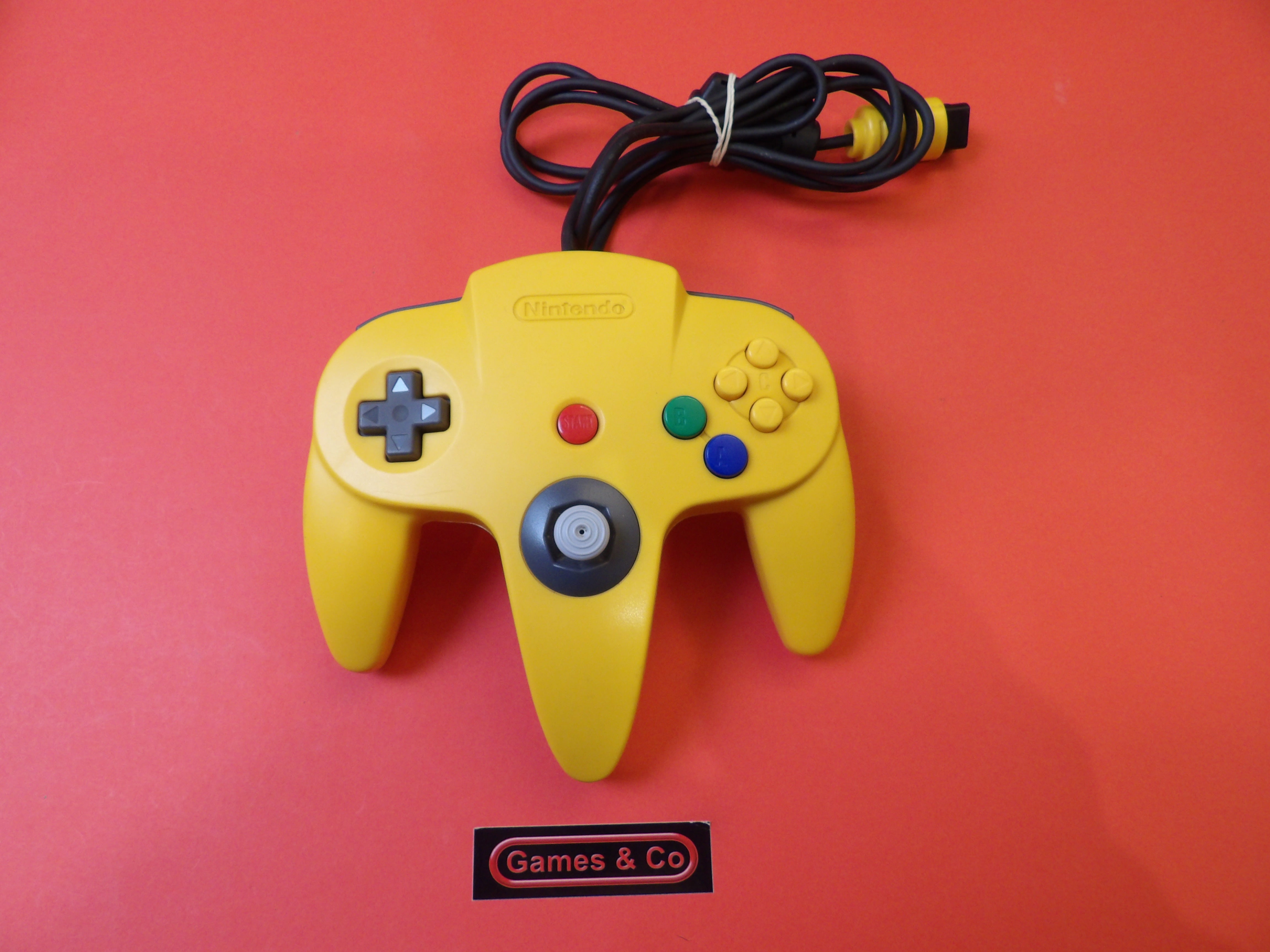 NINTENDO 64 CONTROLLER