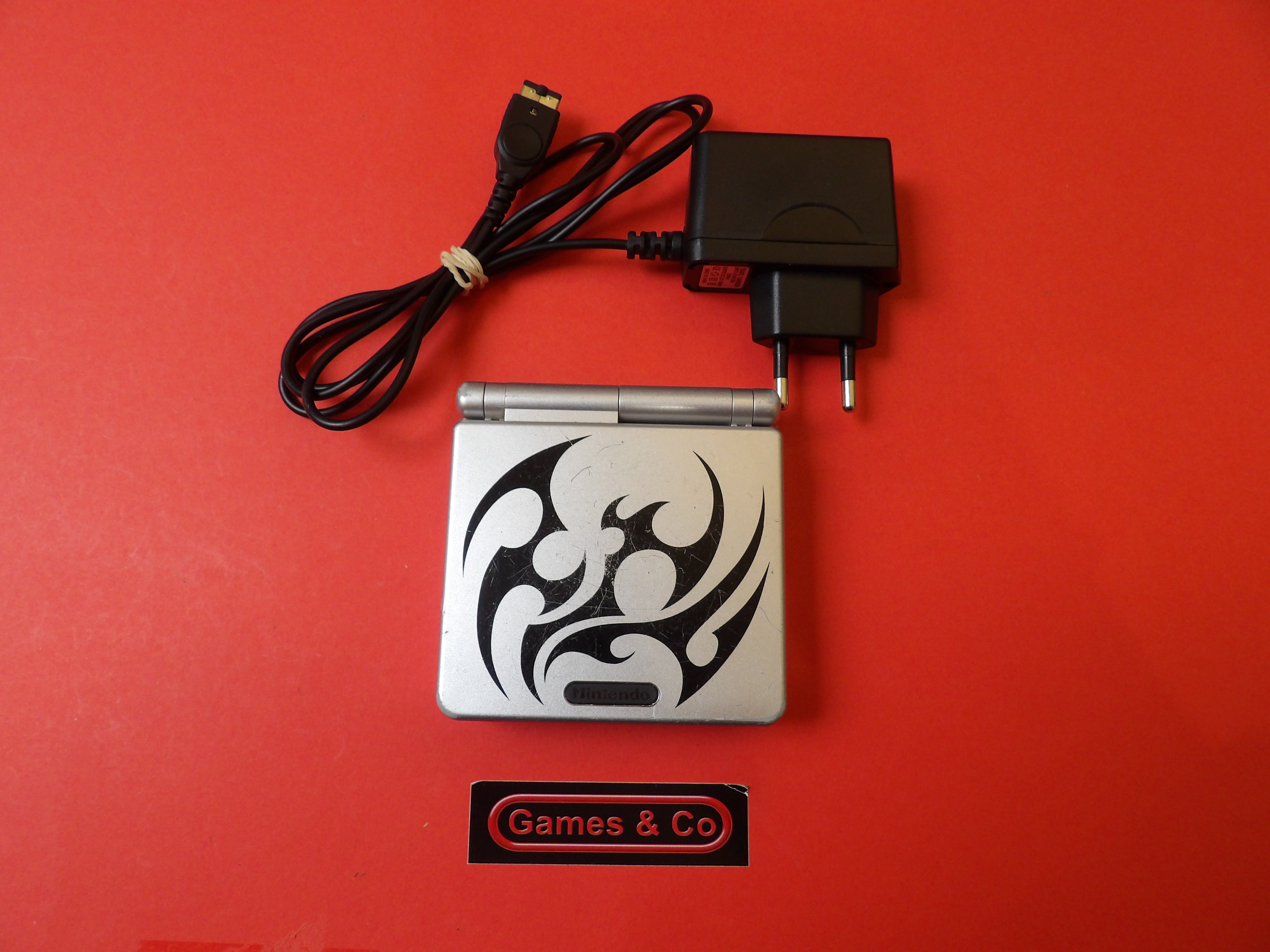 GAMEBOY ADVANCE SP CONSOLE