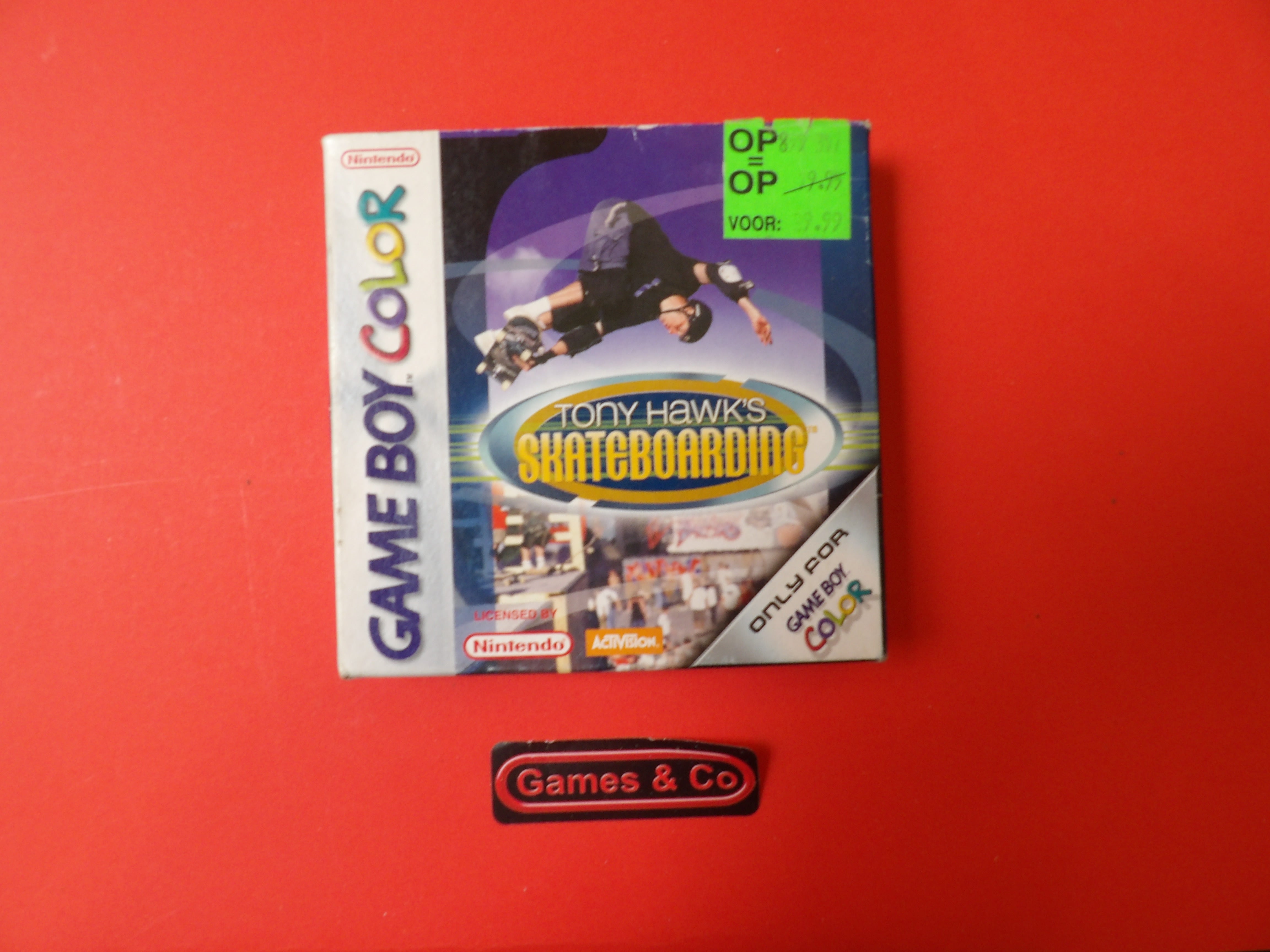 TONY HAWK'S SKATEBOARDING