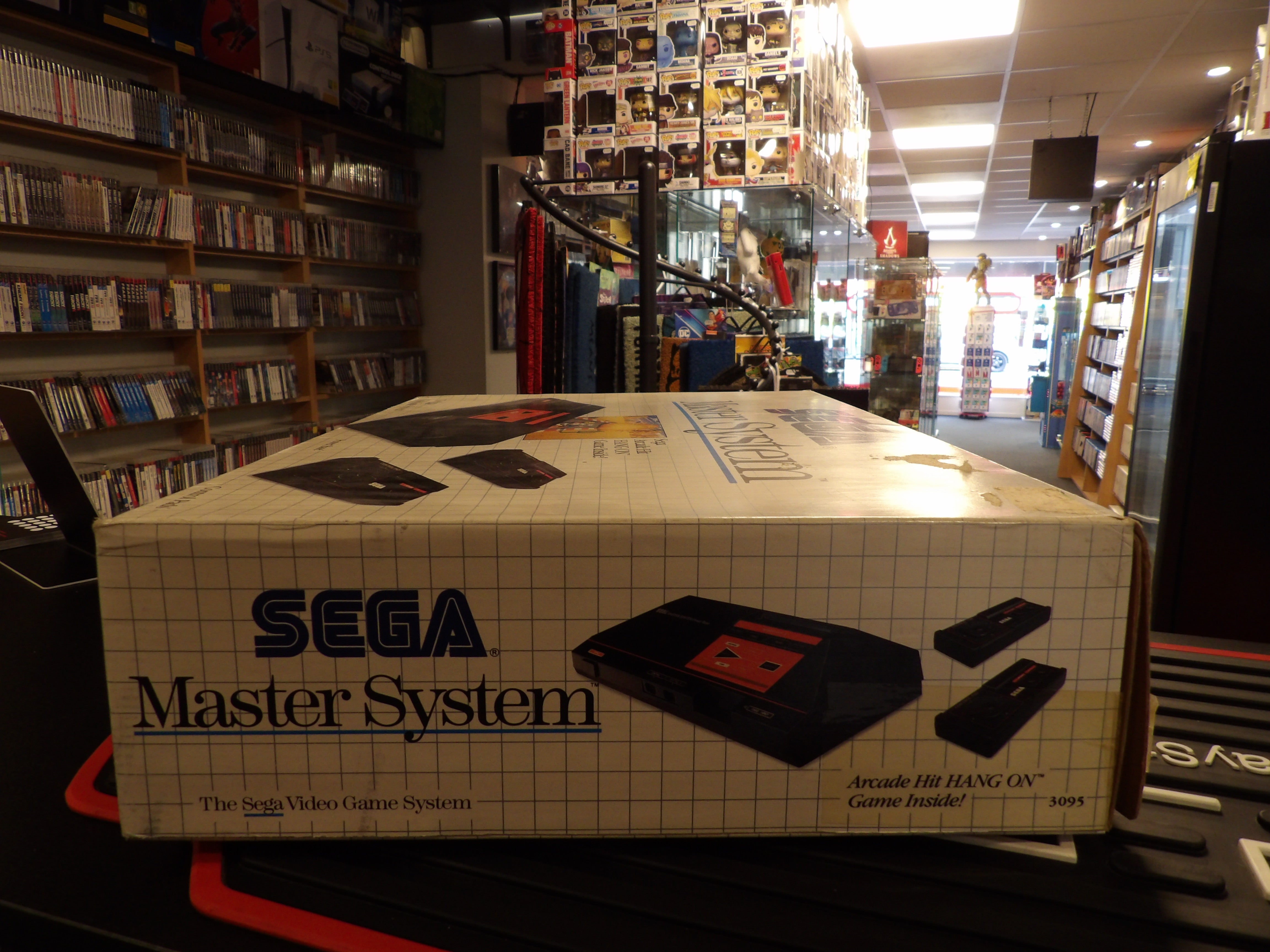SEGA MASTER SYSTEM I  CONSOLE  HANG ON EDITION
