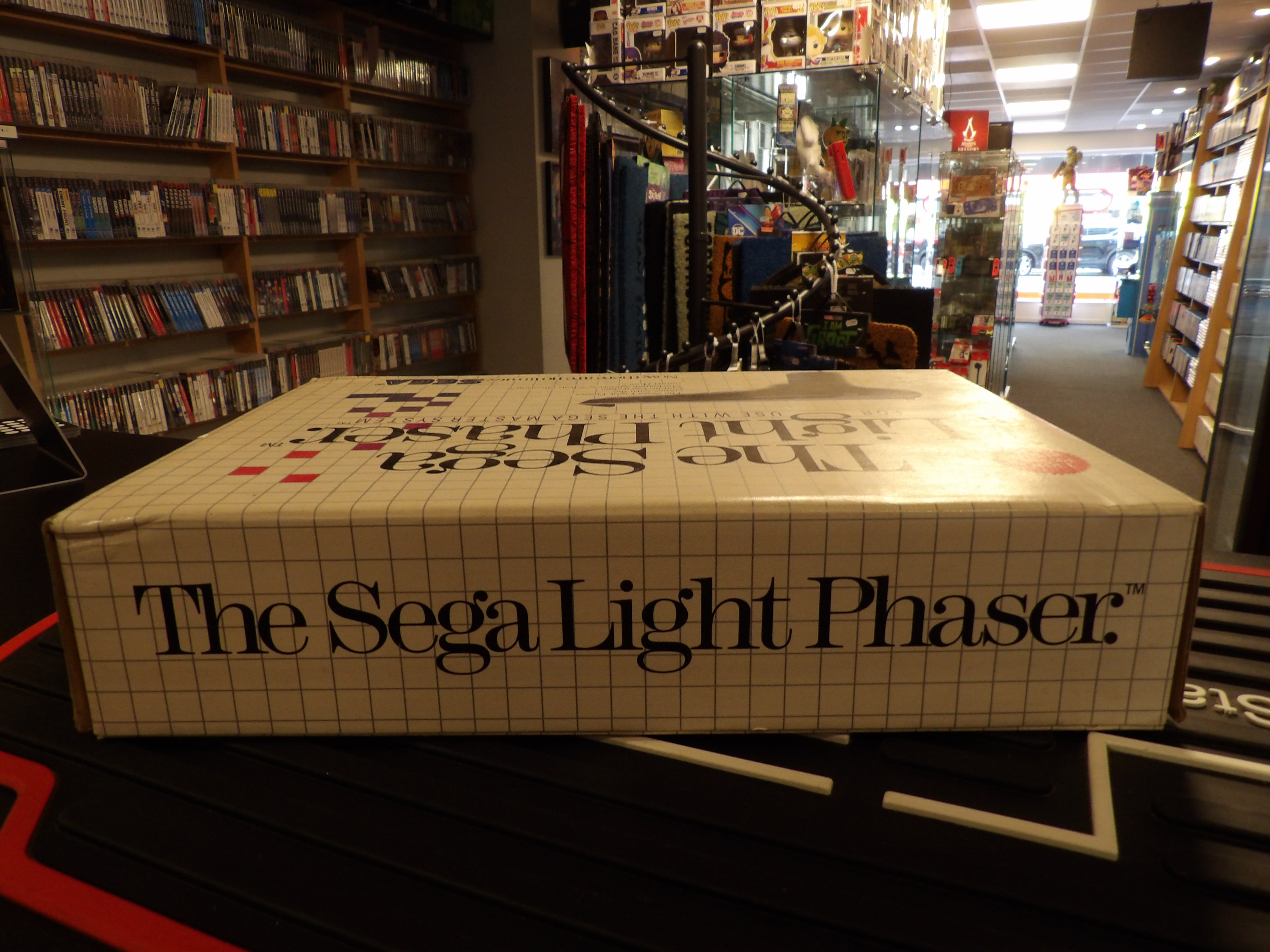 SEGA MASTER SYSTEM LIGHT PHASER CIB