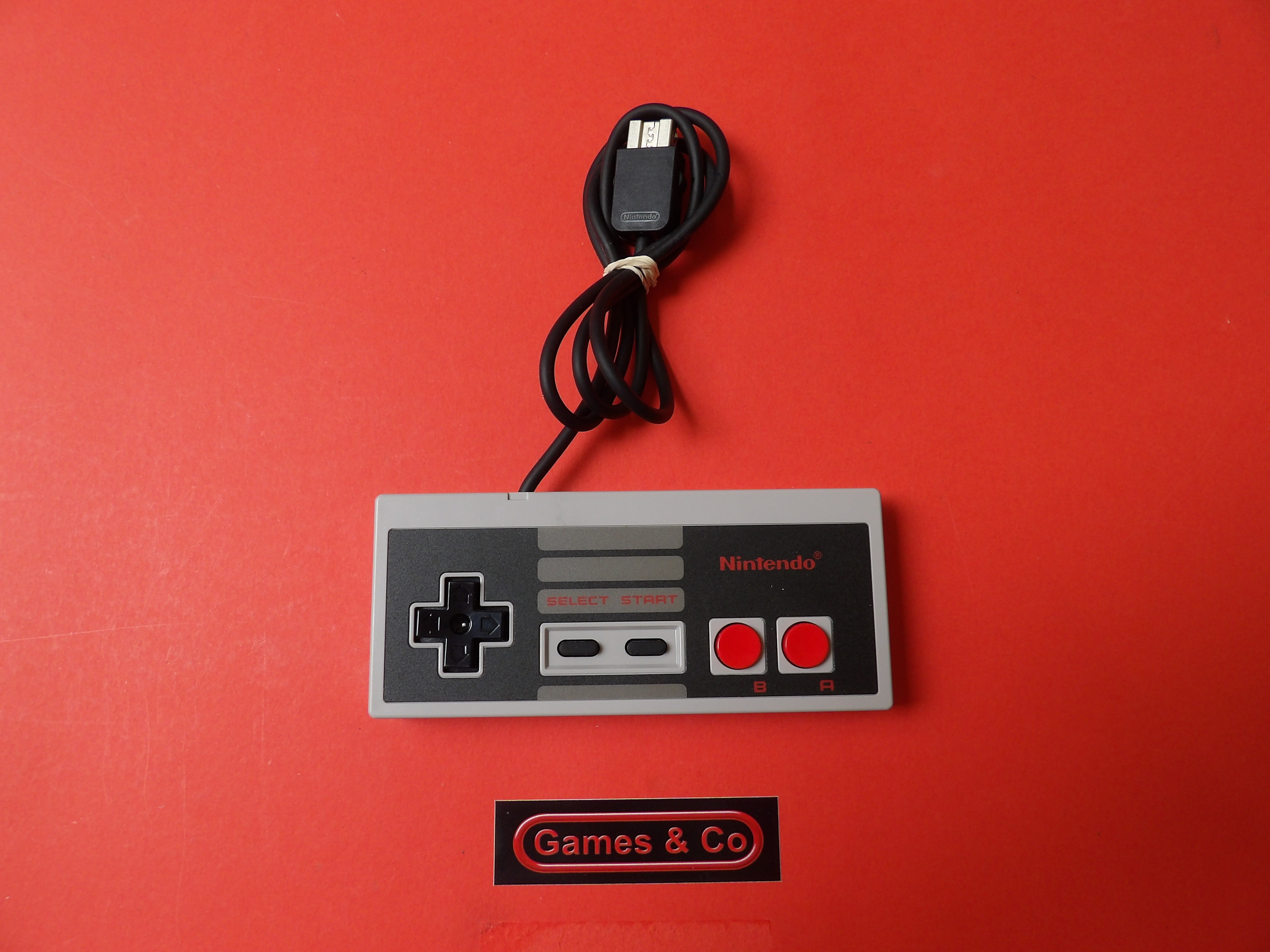 MINI NES CONTROLLER