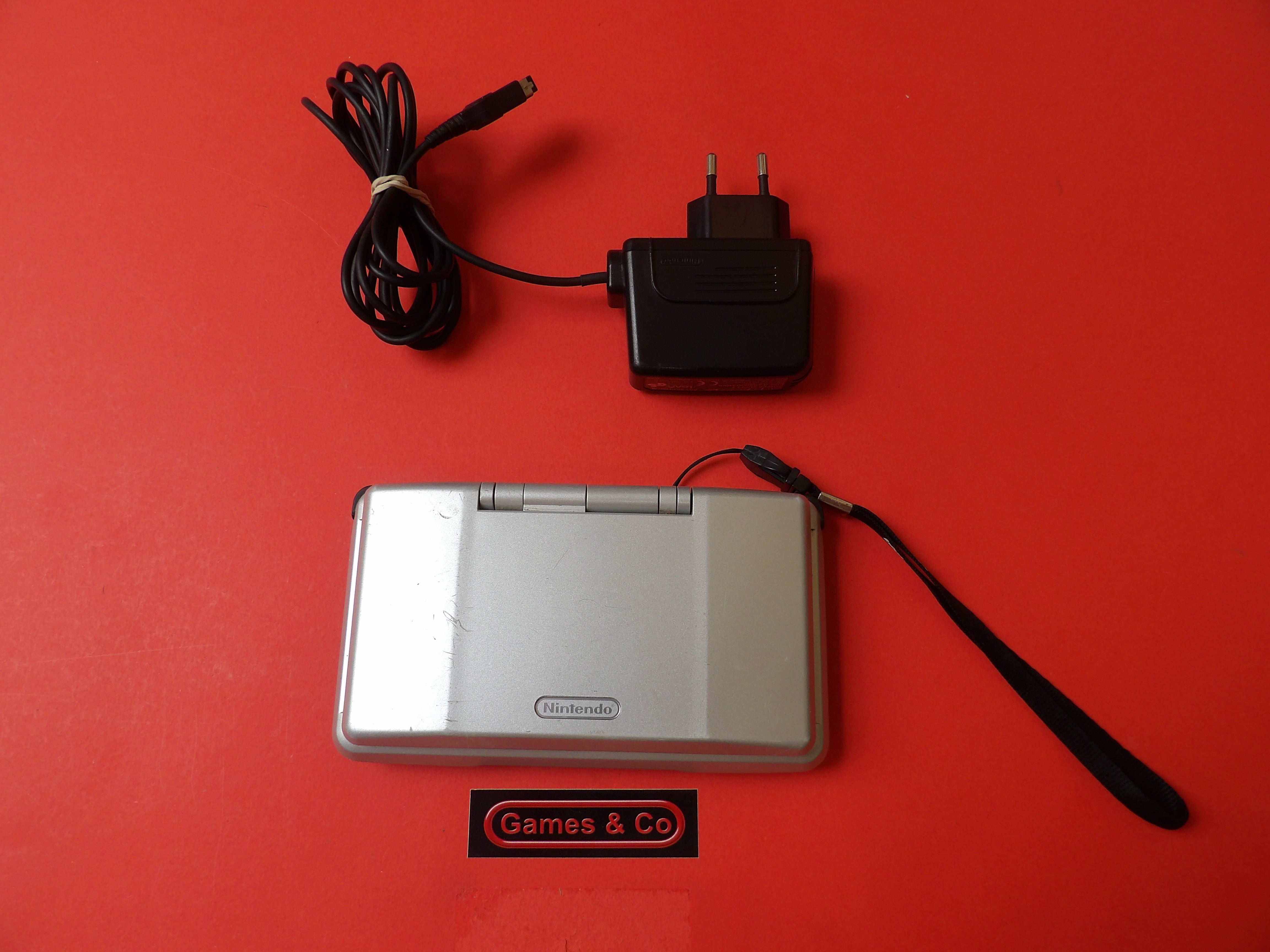 NINTENDO DS CONSOLE