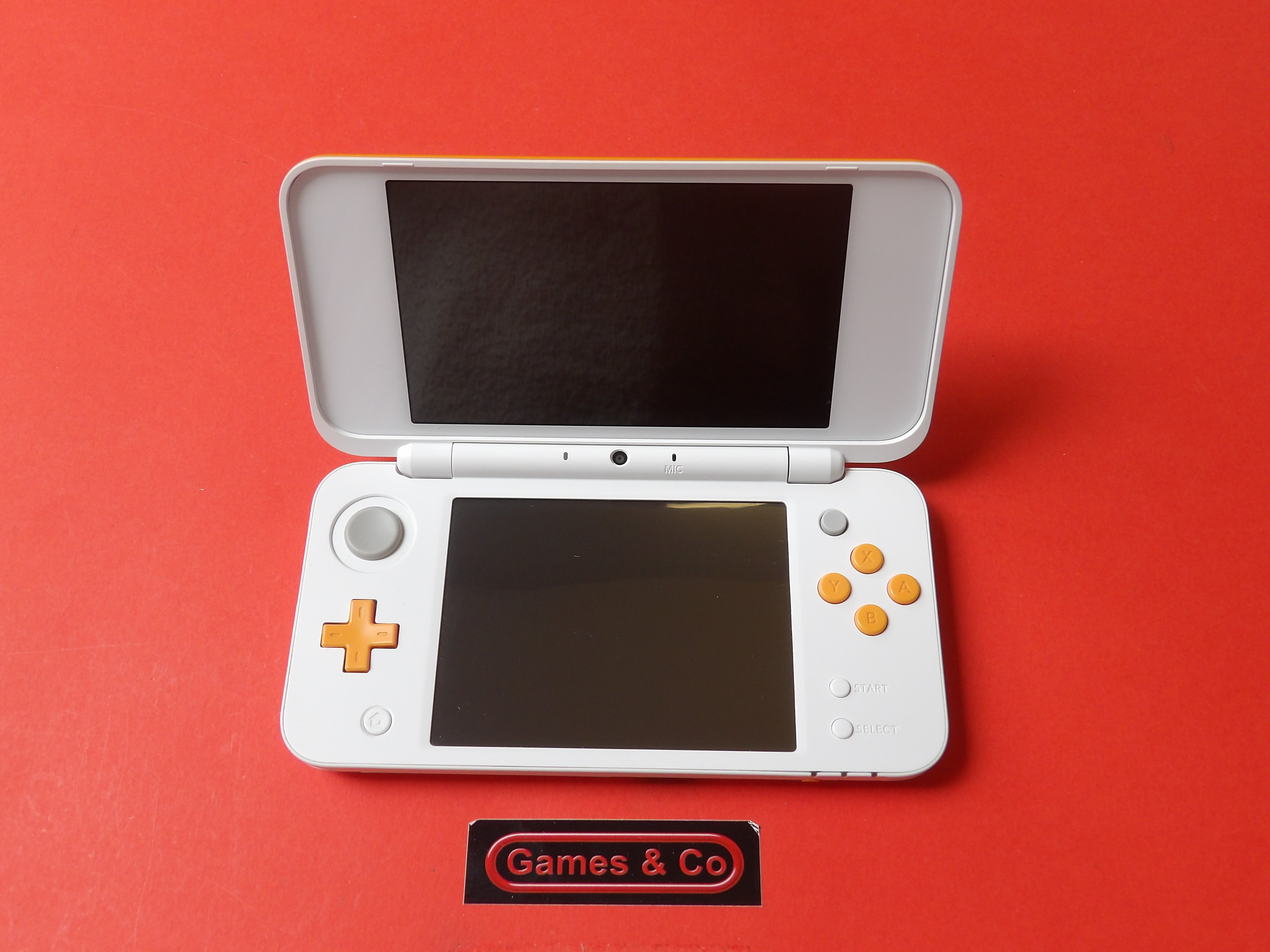 NINTENDO 2DS XL CONSOLE