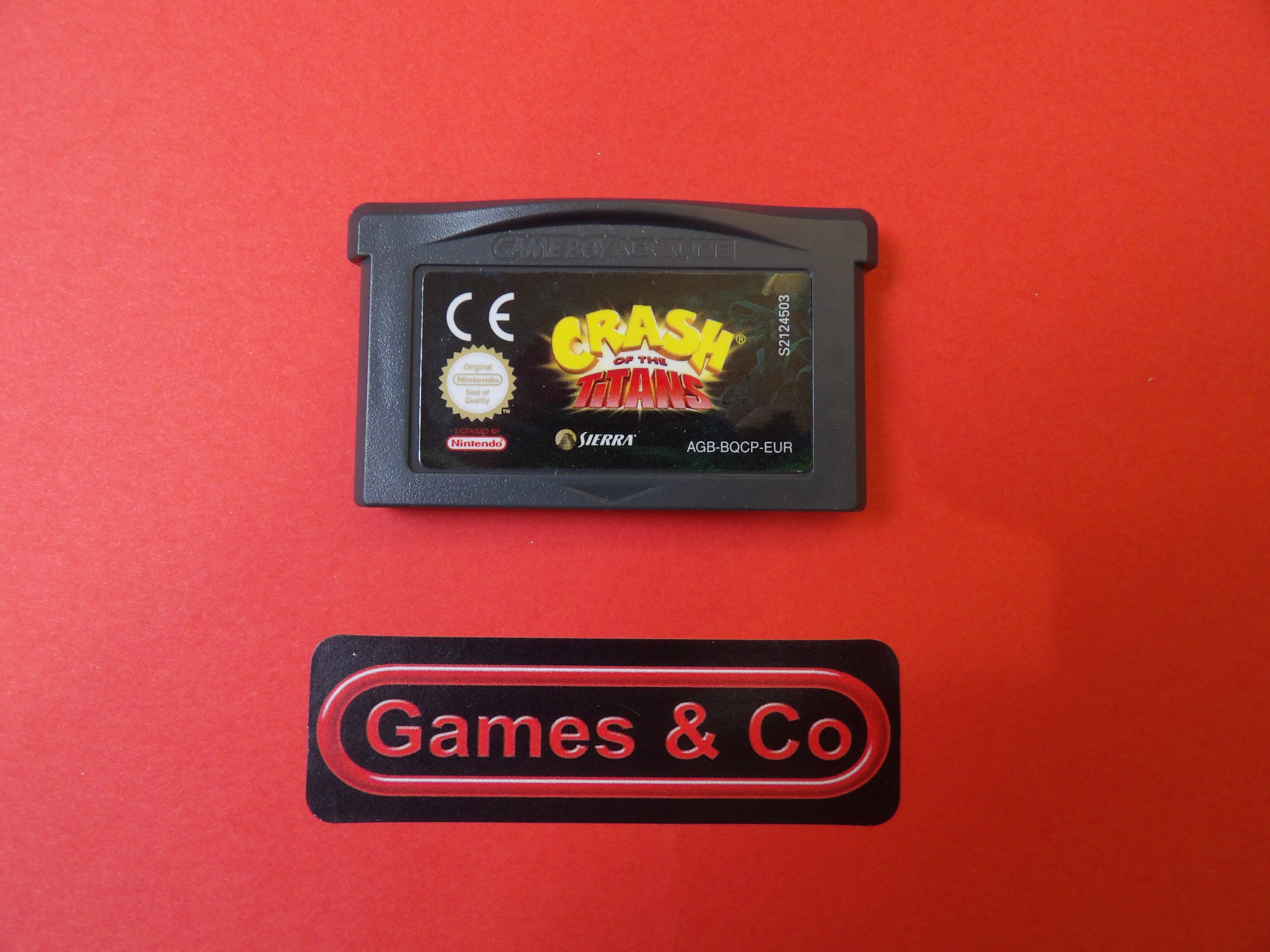 CRASH OF THE TITANS - GAME BOY ADVANCE