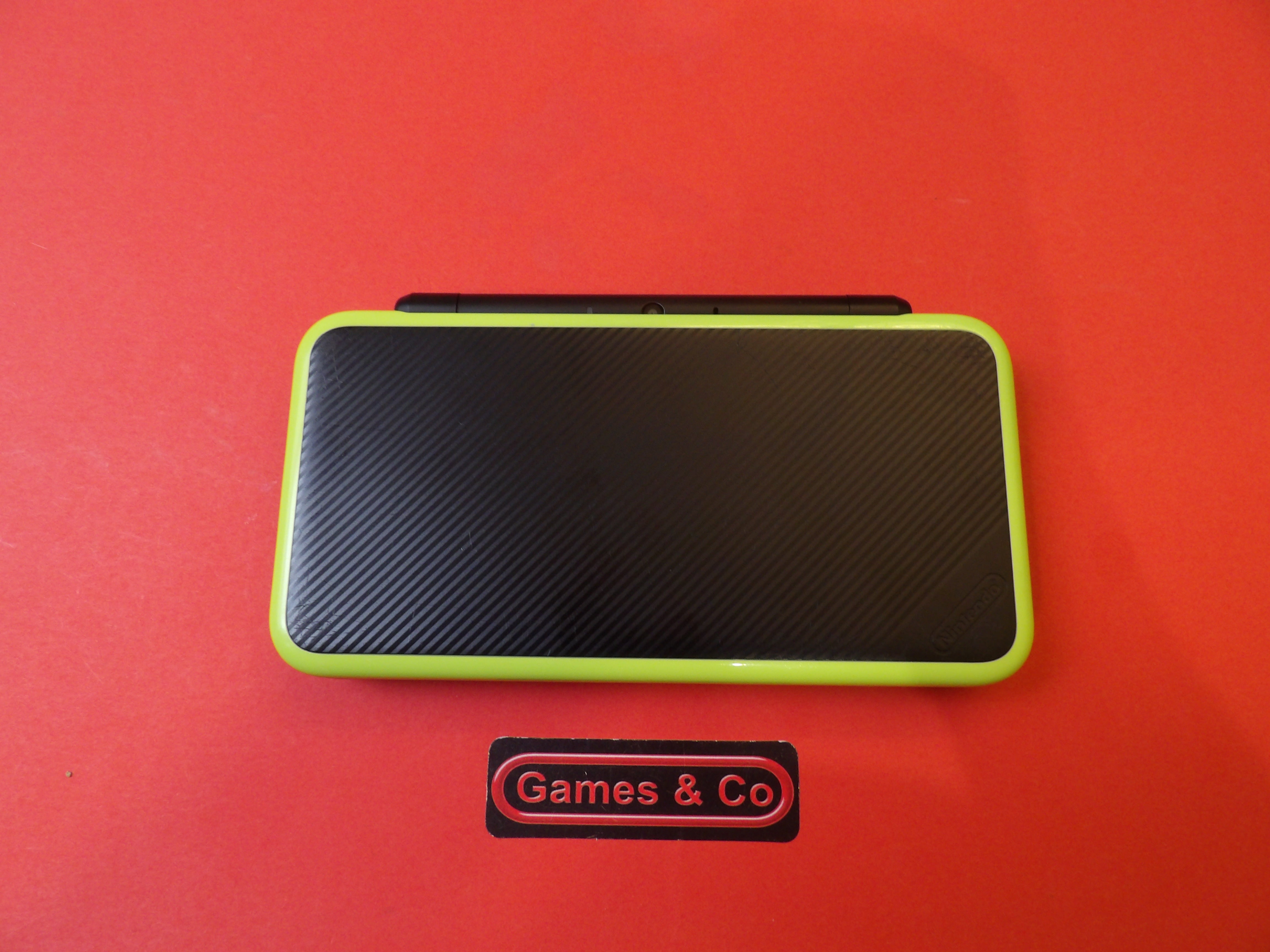 NINTENDO 2DS XL CONSOLE