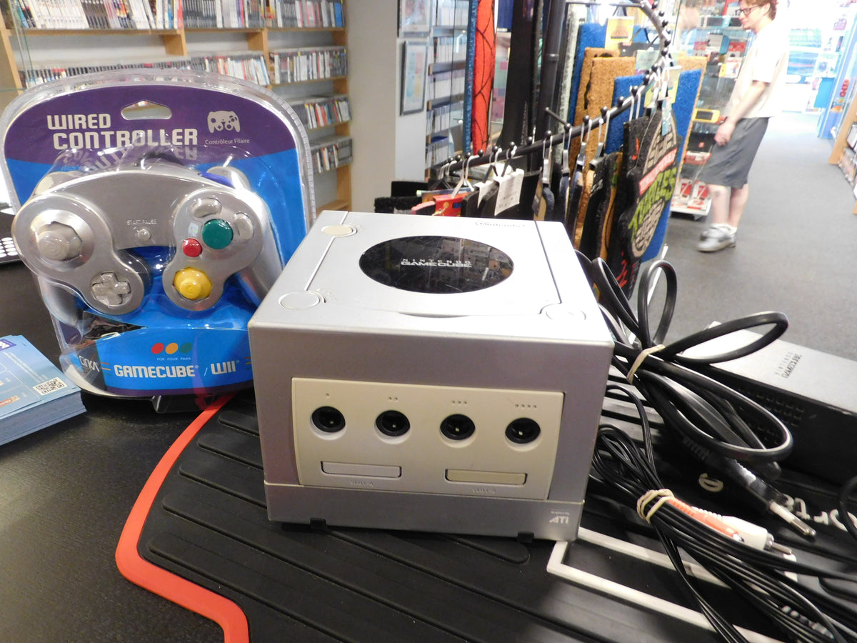 GAMECUBE CONSOLE