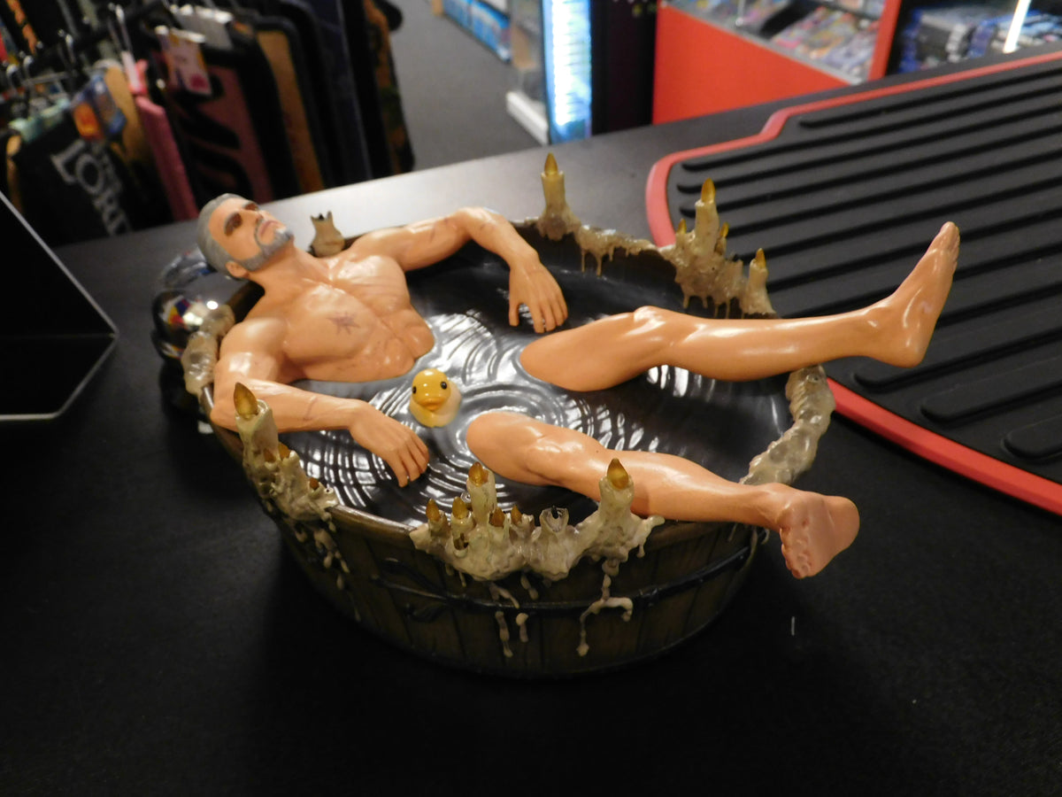 THE WITCHER 3 WILD HUNT GERALT IN THE BATH STATUETTE