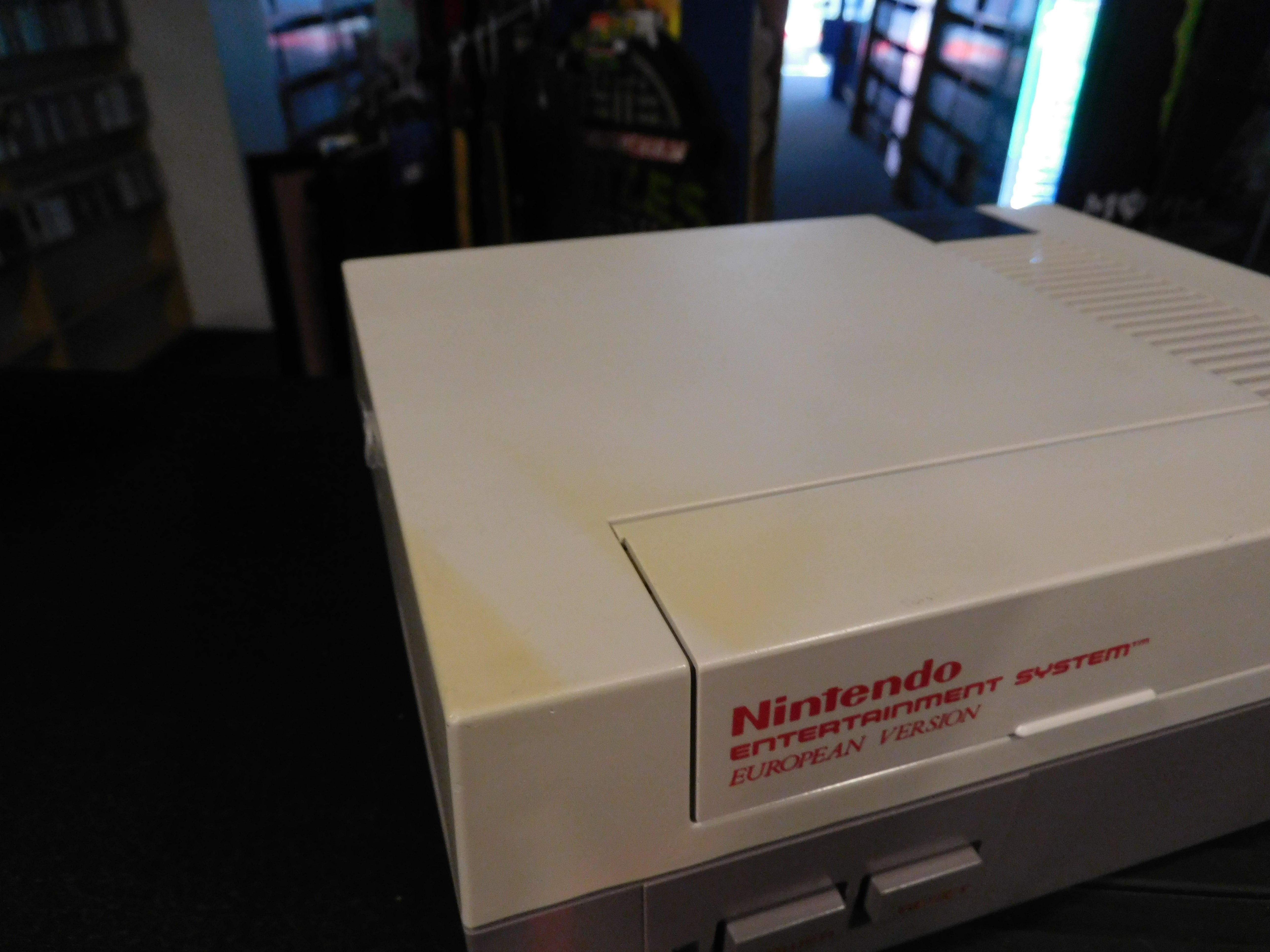 NINTENDO NES CONSOLE
