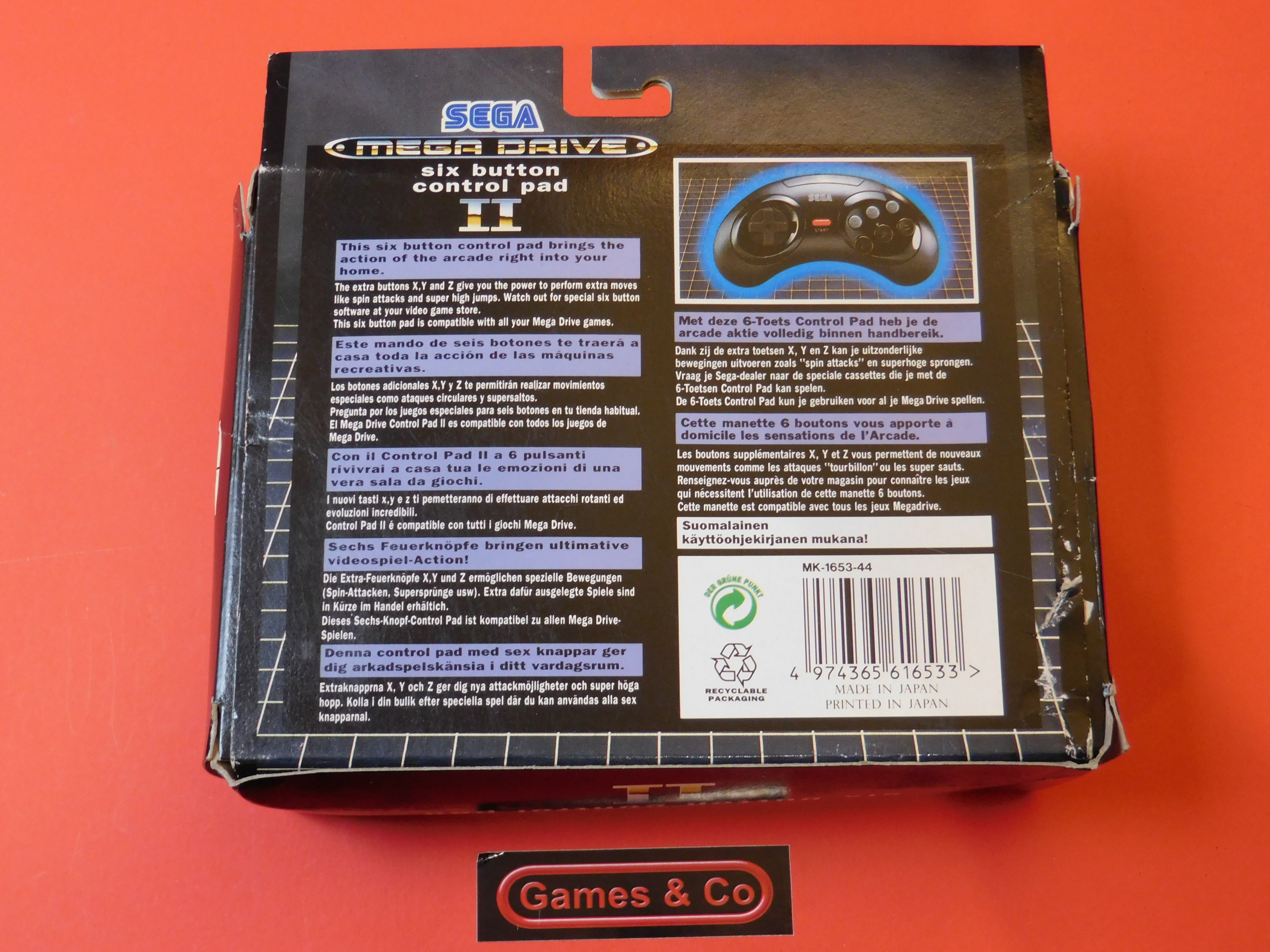SEGA MEGA DRIVE II - SIX BUTTON CONTROL PAD