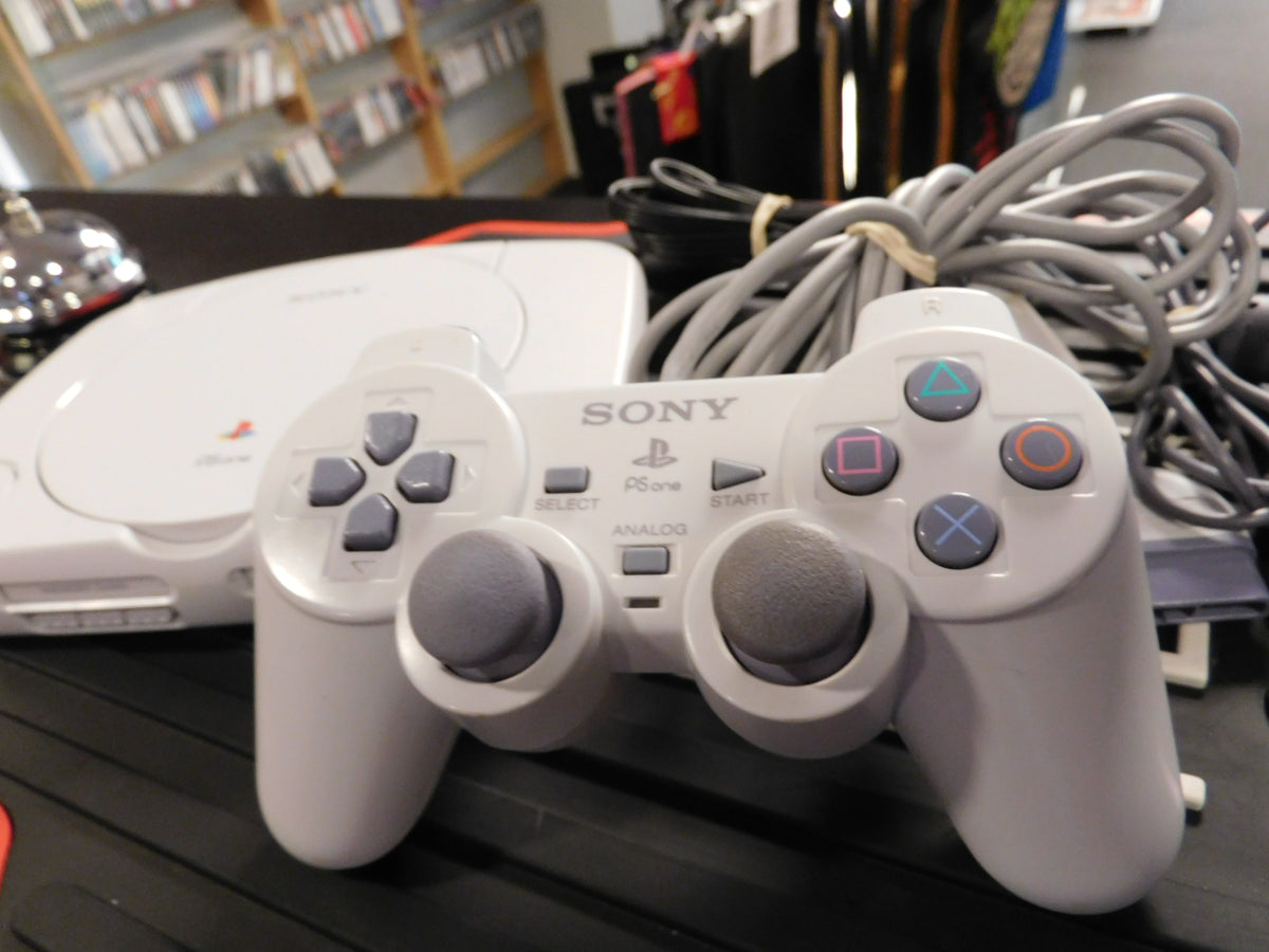 PLAYSTATION ONE  CONSOLE