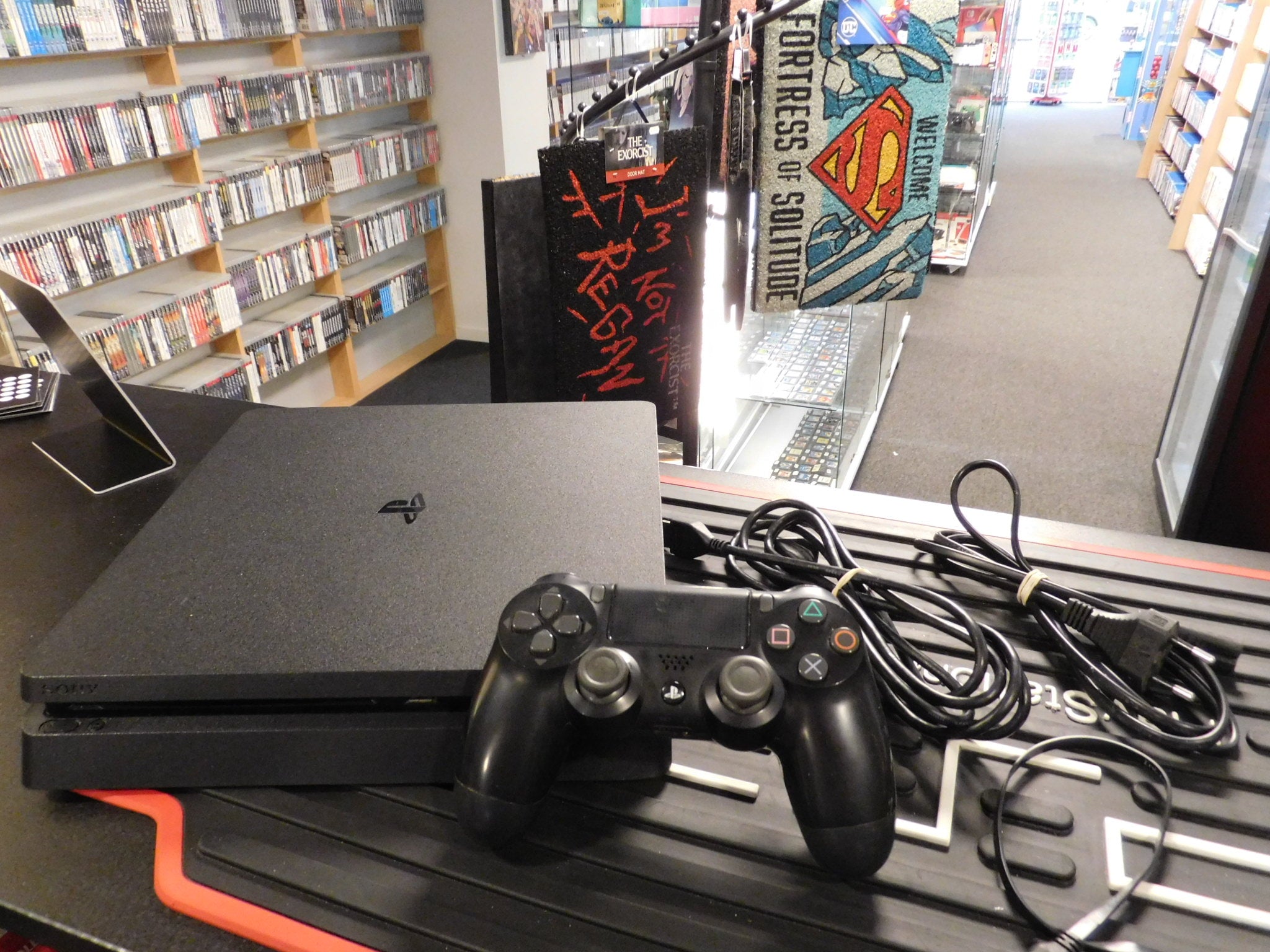 PLAYSTATION 4 SLIM CONSOLE 1TB