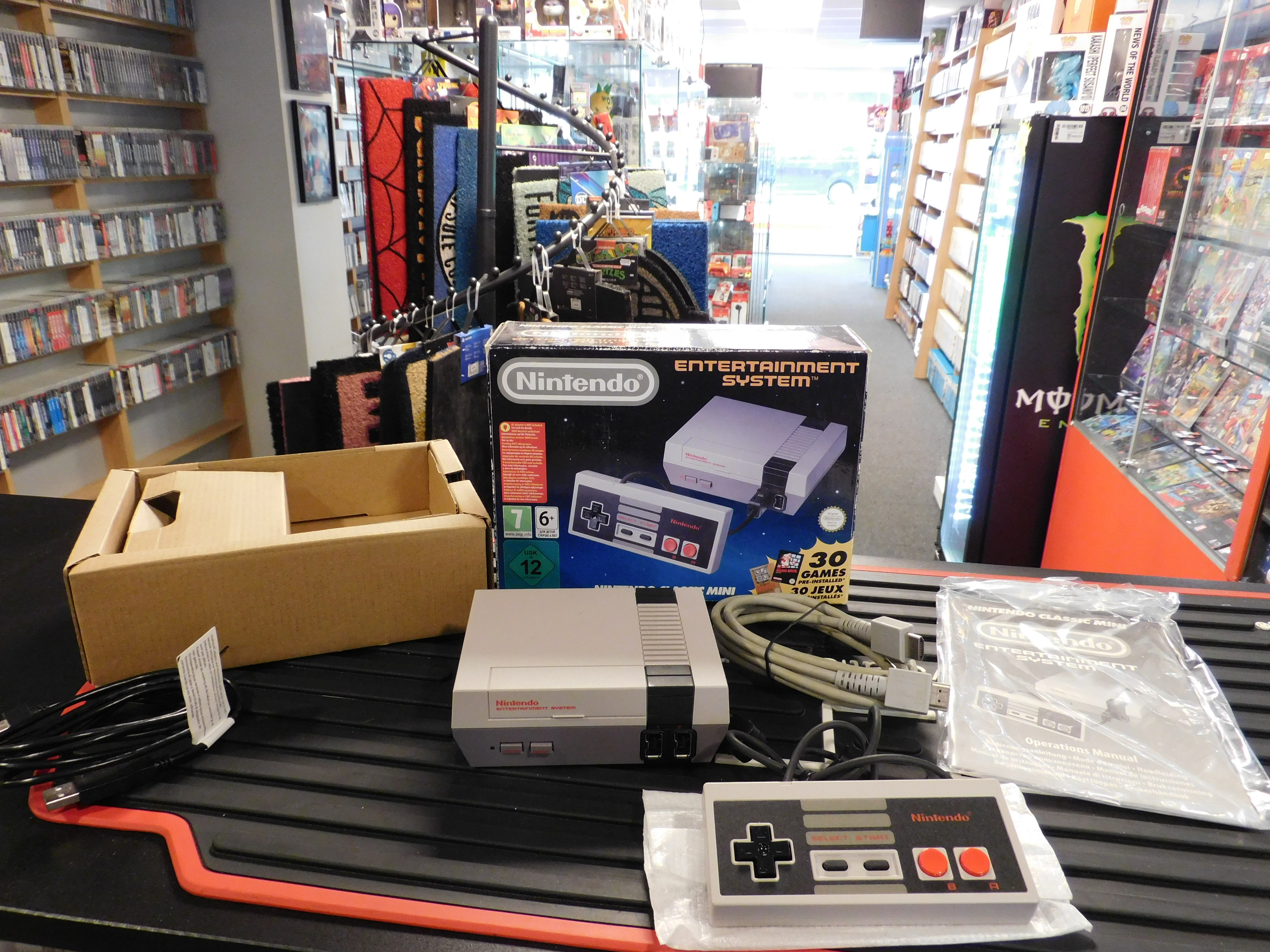 NINTENDO NES Mini console