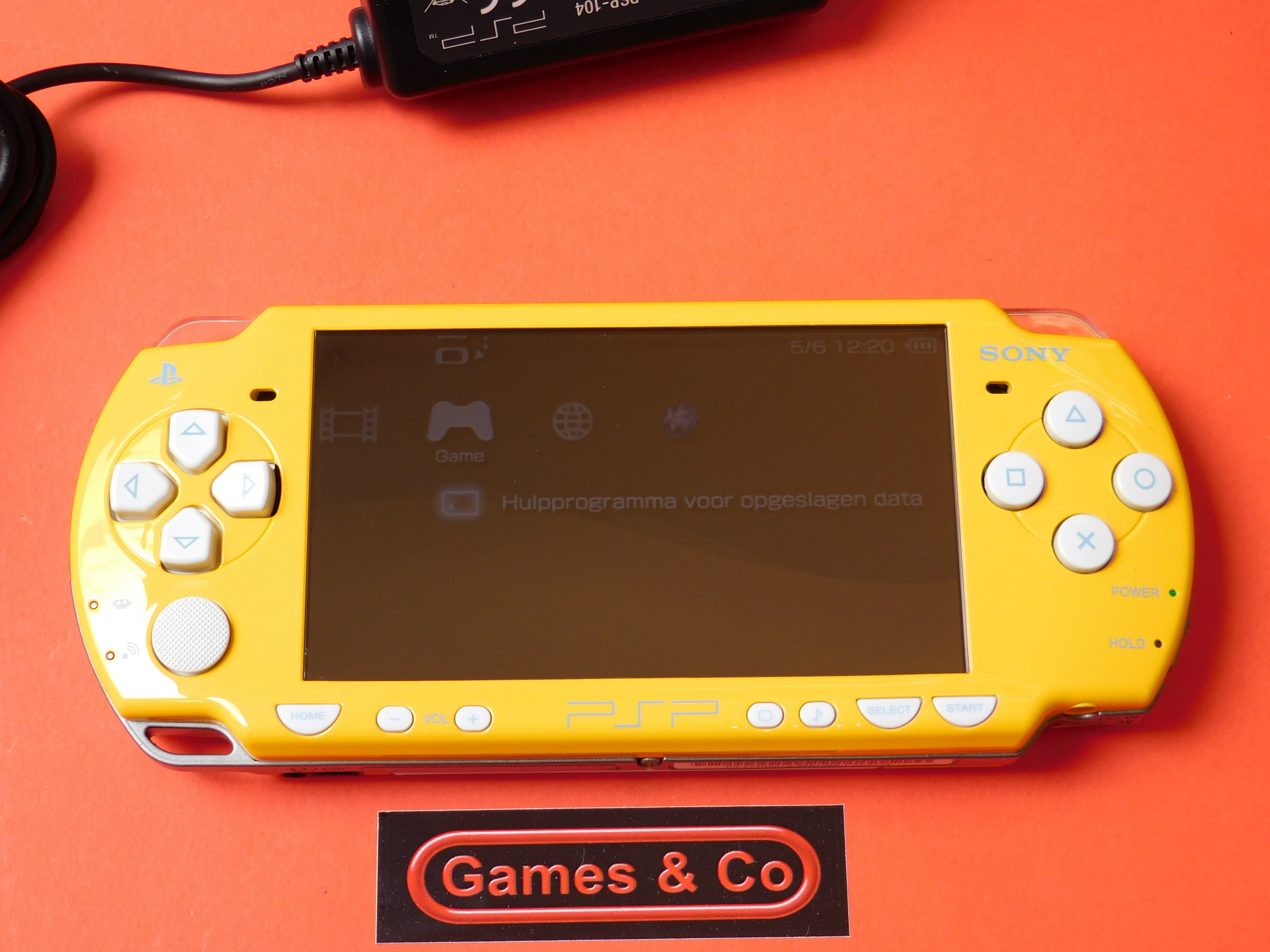 PSP CONSOLE  PSP-2004 Limited Edition The Simpsons