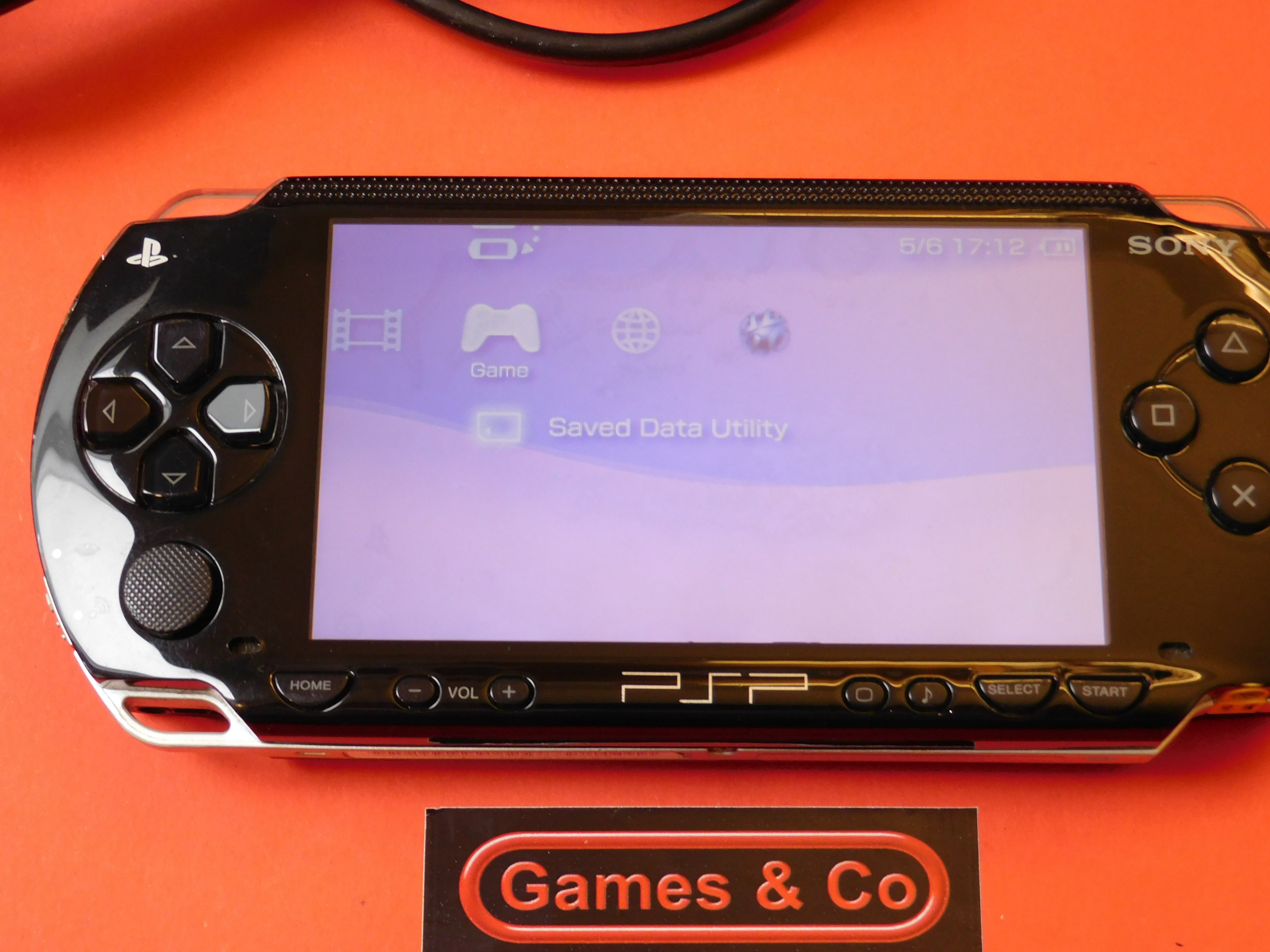 PSP CONSOLE  PSP-2004