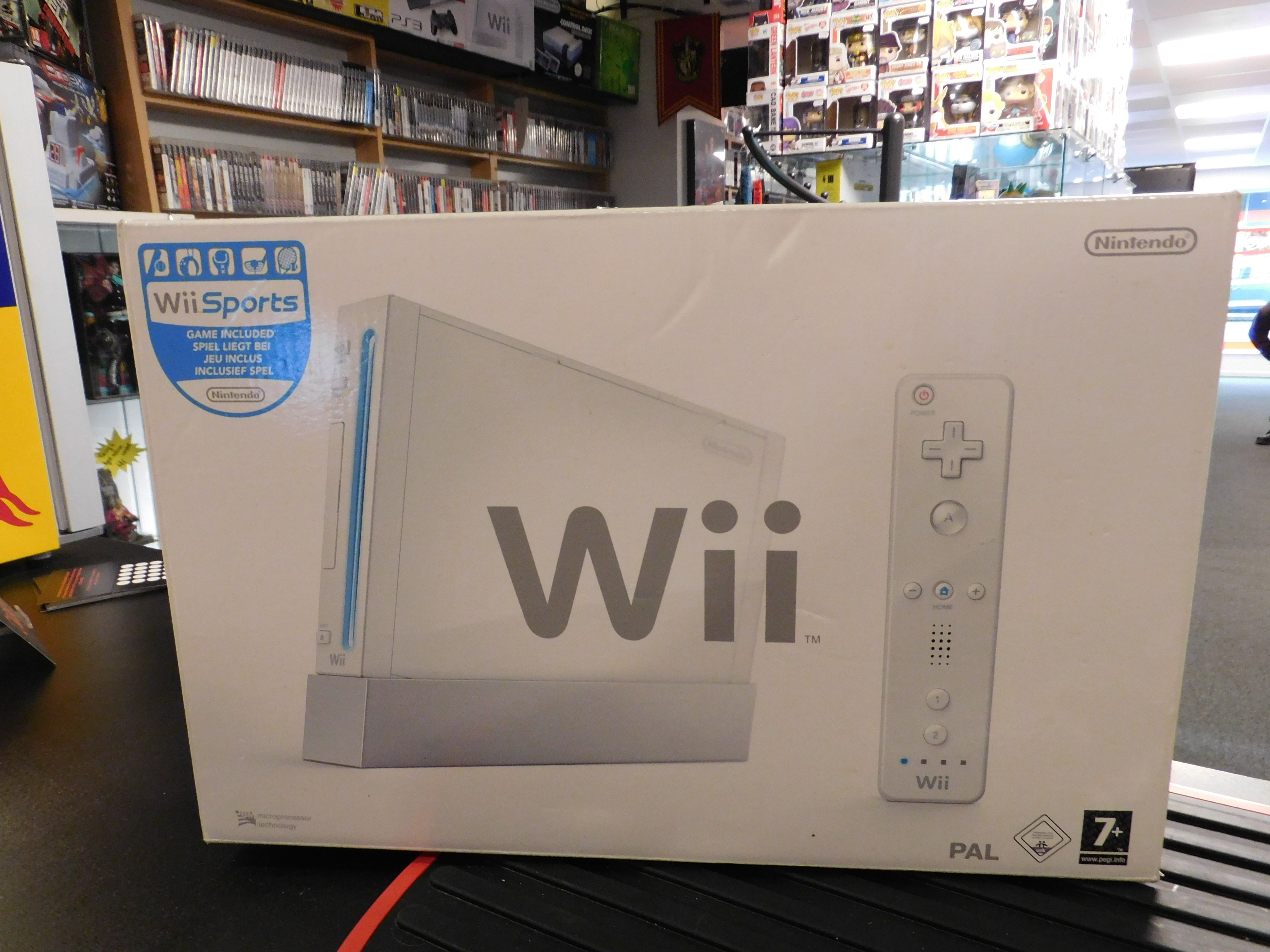 Wii CONSOLE + Wii SPORTS