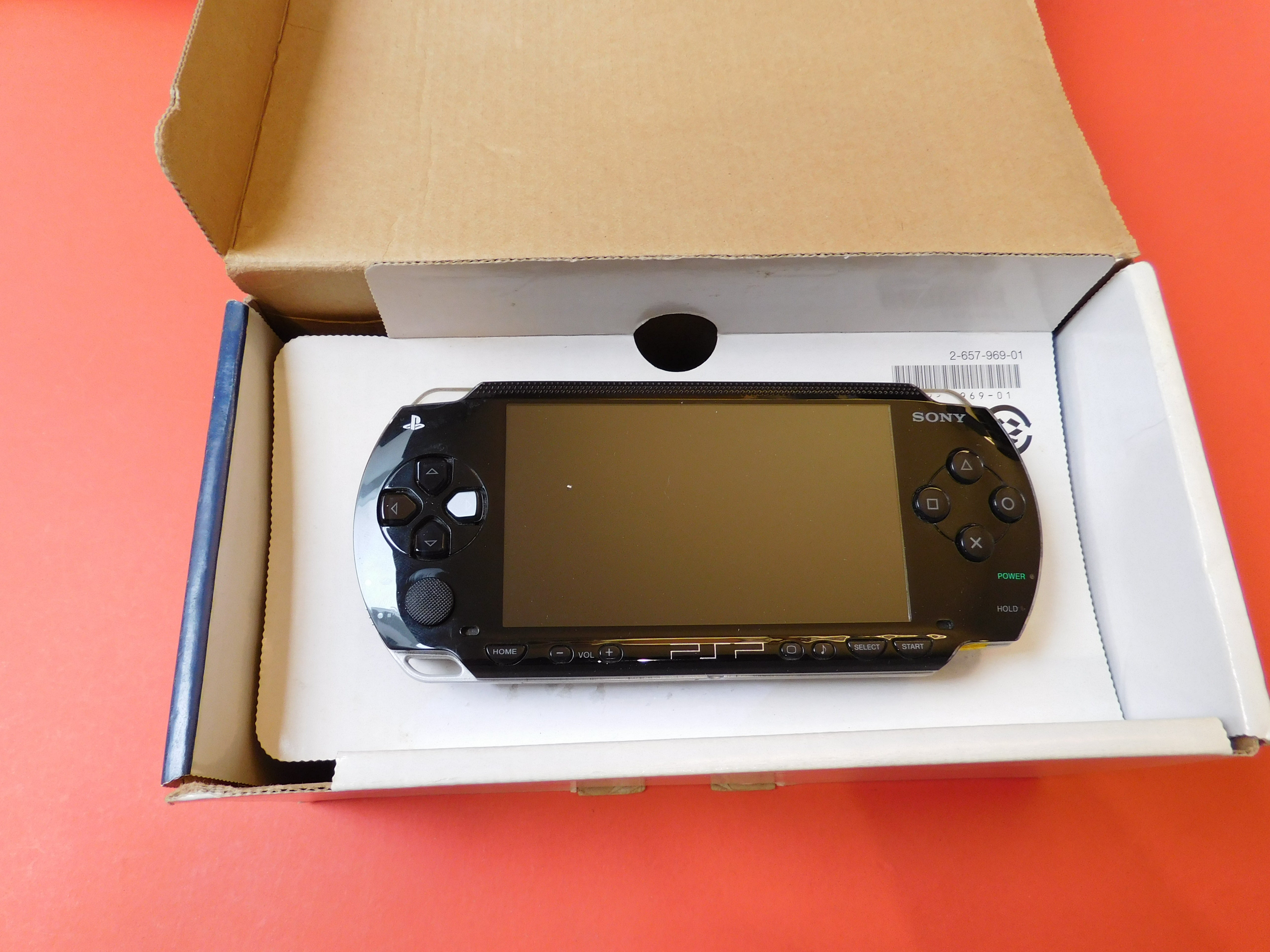 PSP CONSOLE GIGA PACK