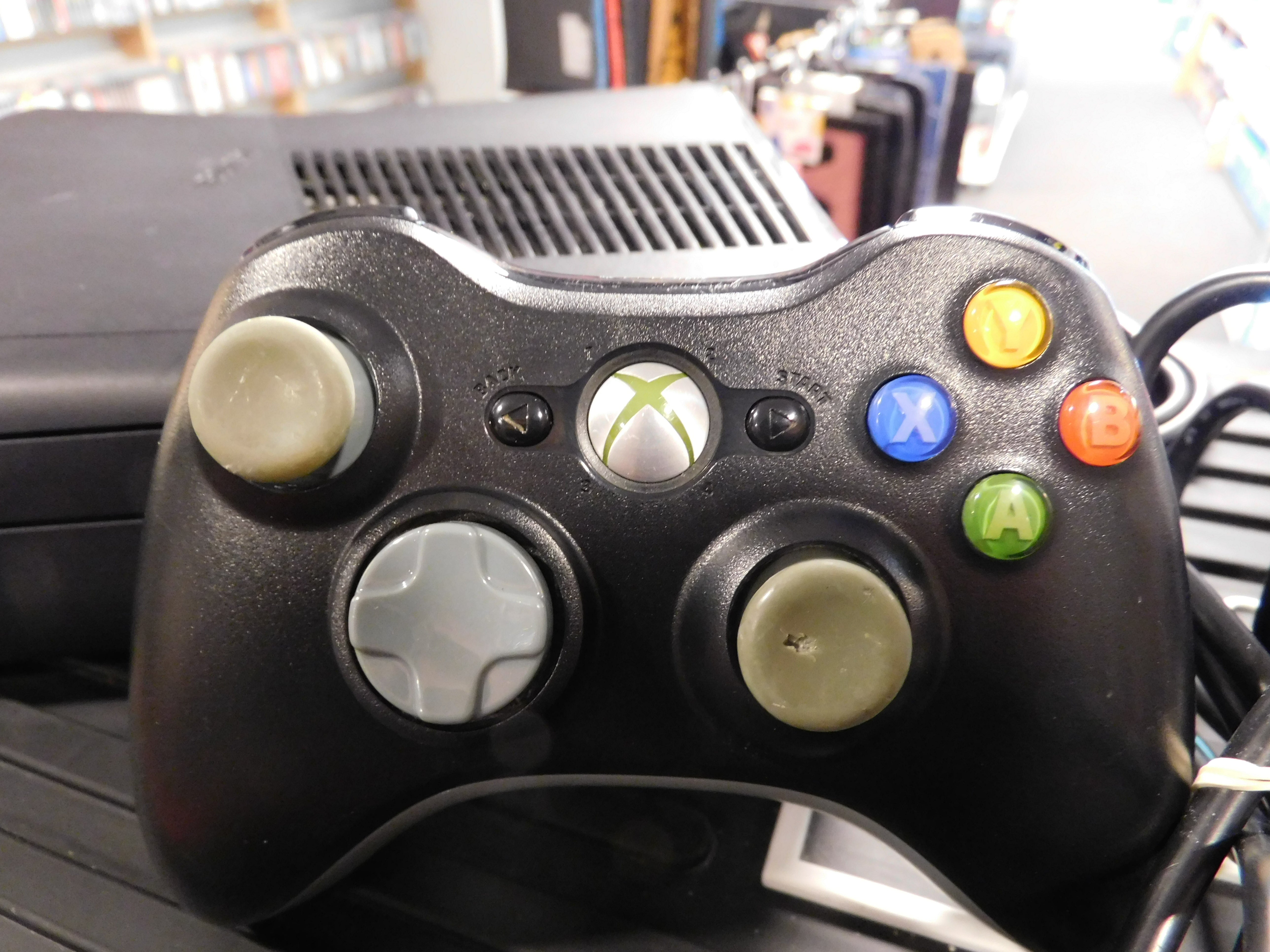 XBOX360 CONSOLE 4GB
