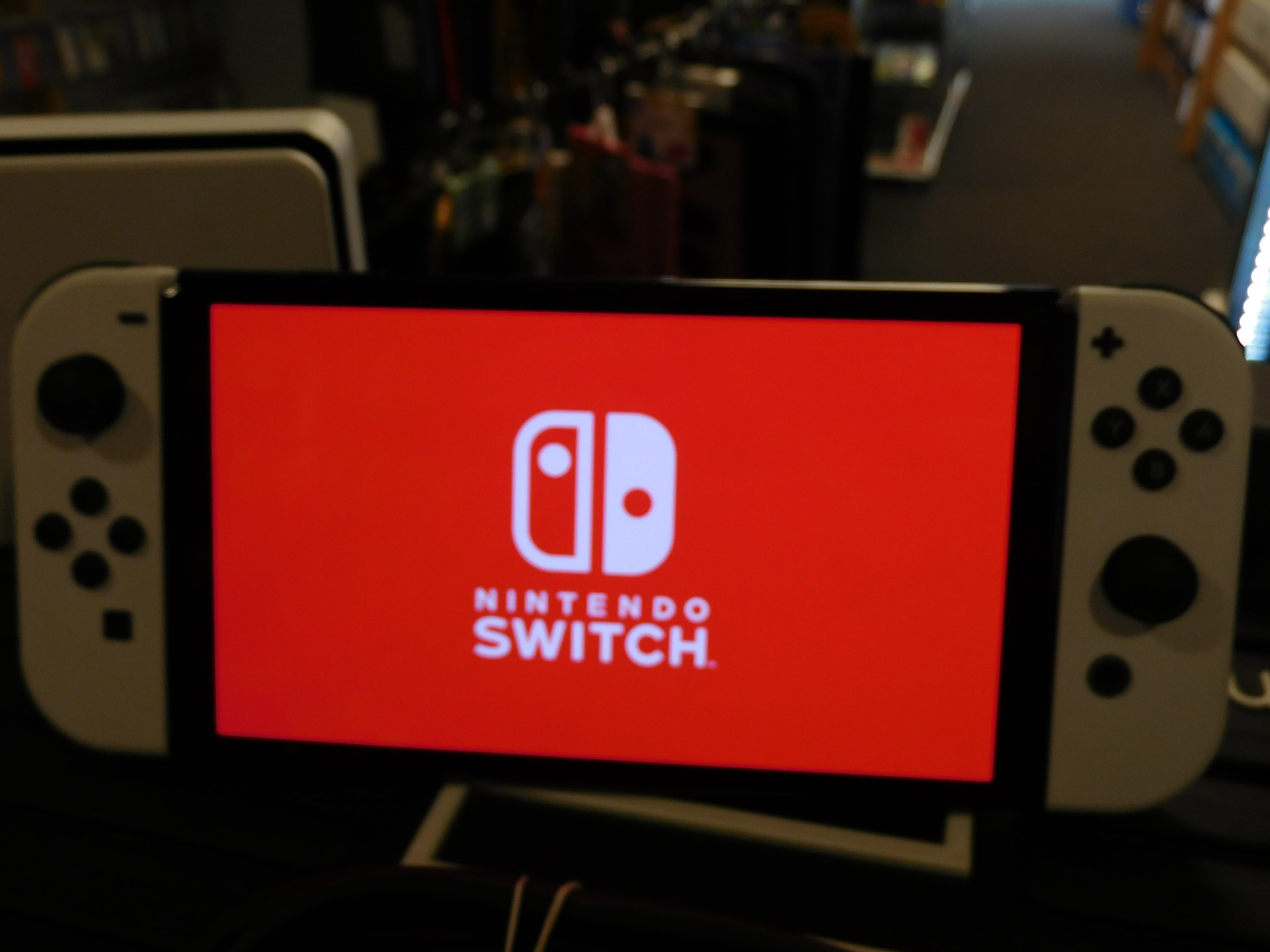 NINTENDO SWITCH  OLED CONSOLE