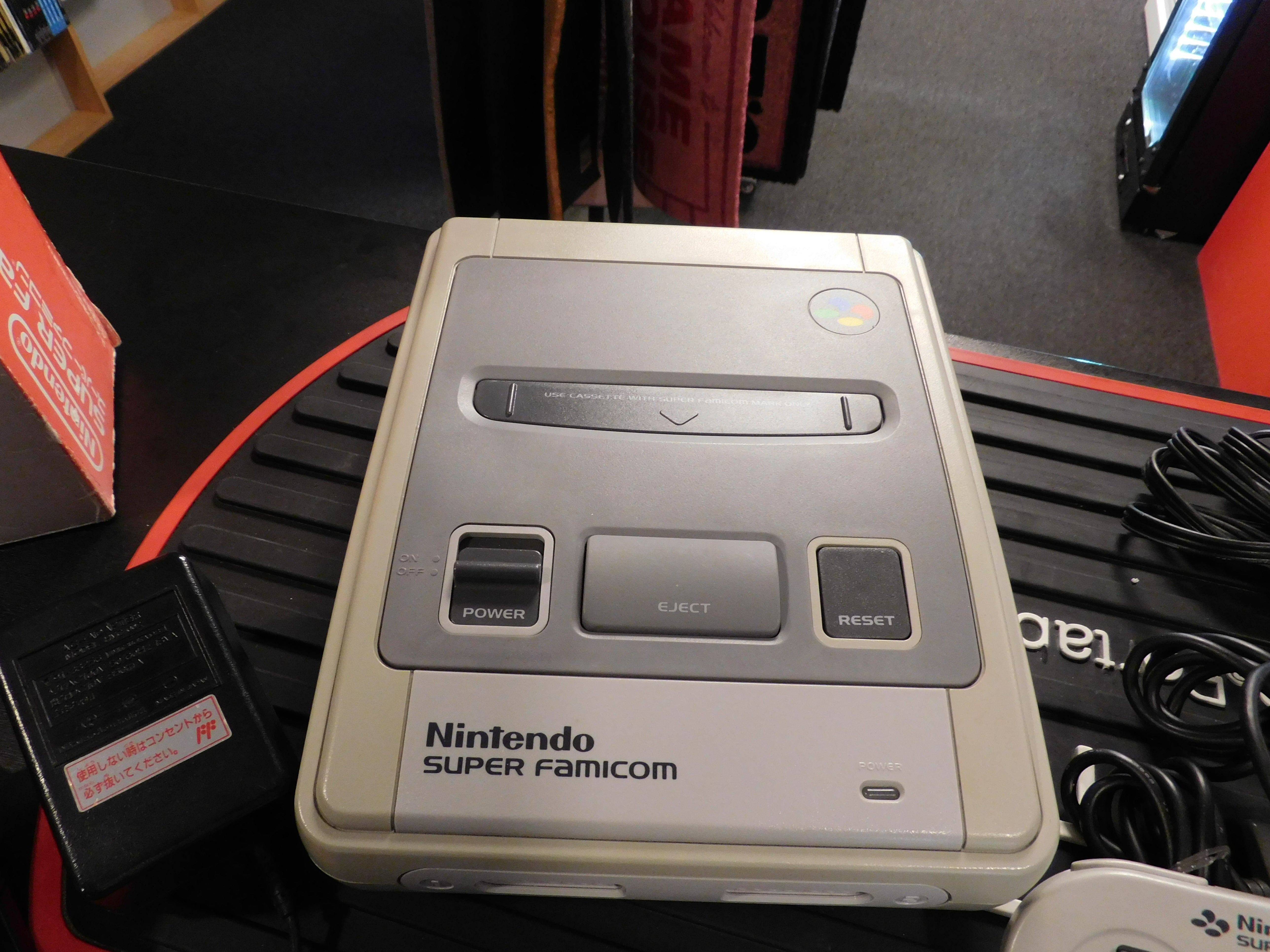NINTENDO SUPER FAMICOM CONSOLE