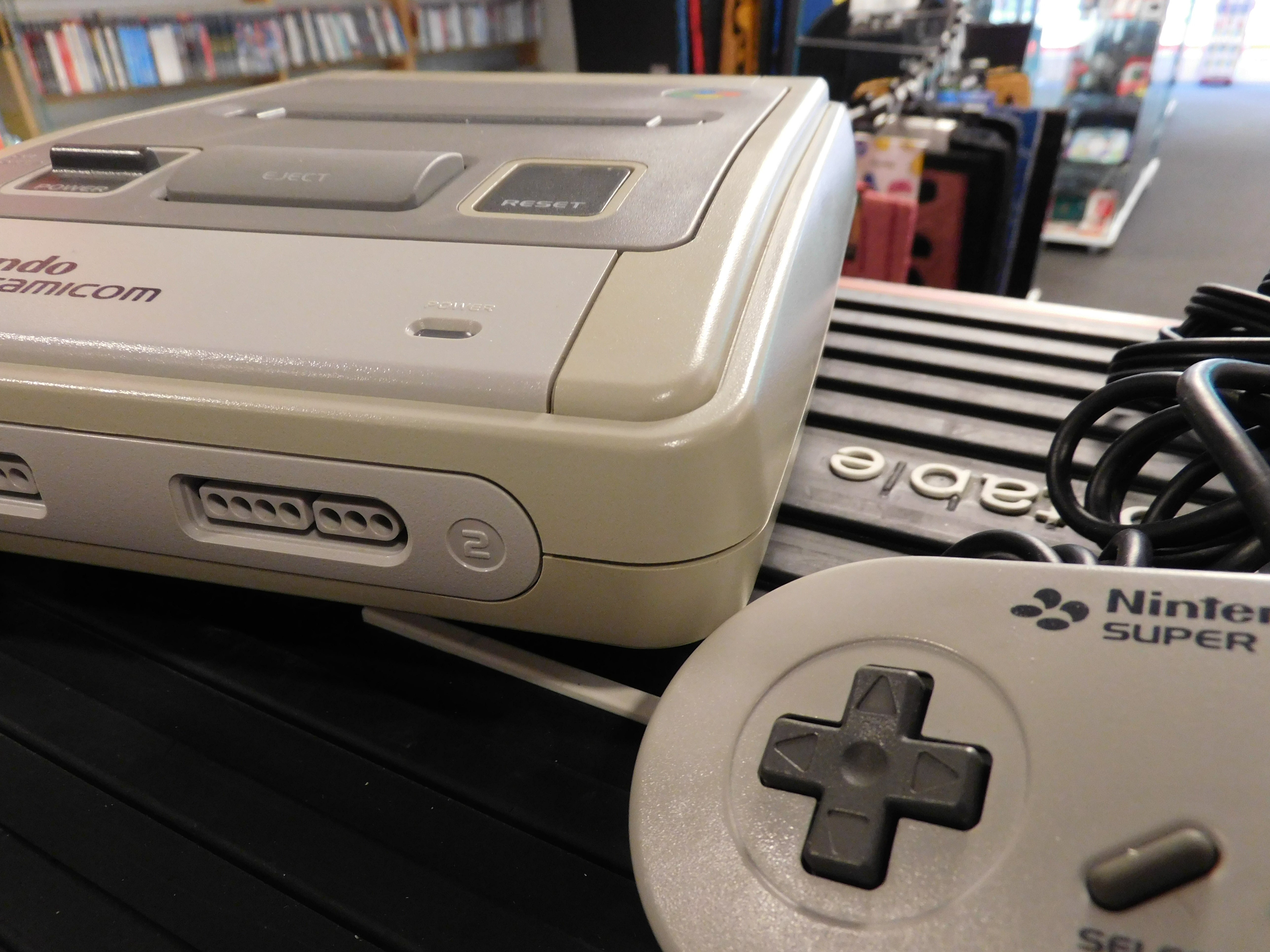 NINTENDO SUPER FAMICOM CONSOLE