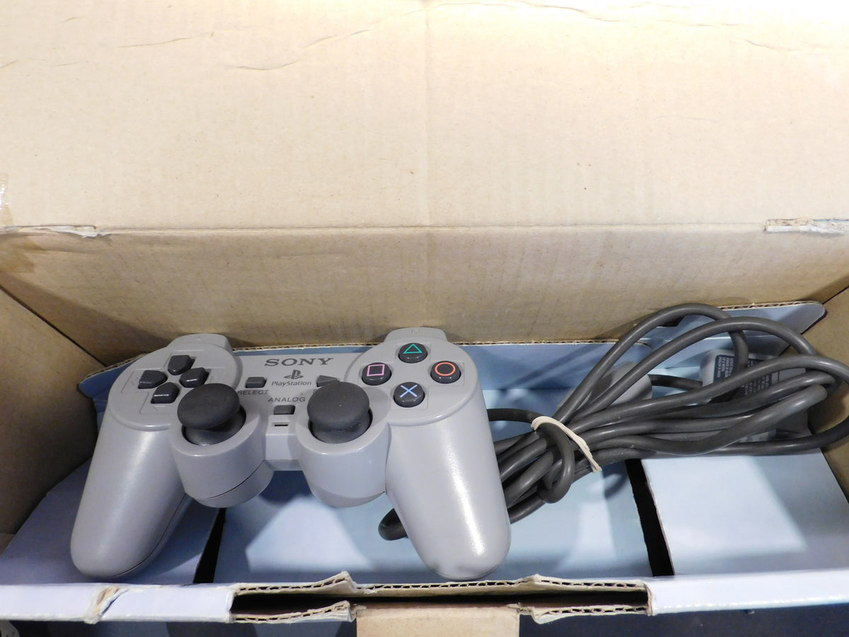 PLAYSTATION 1 CONSOLE