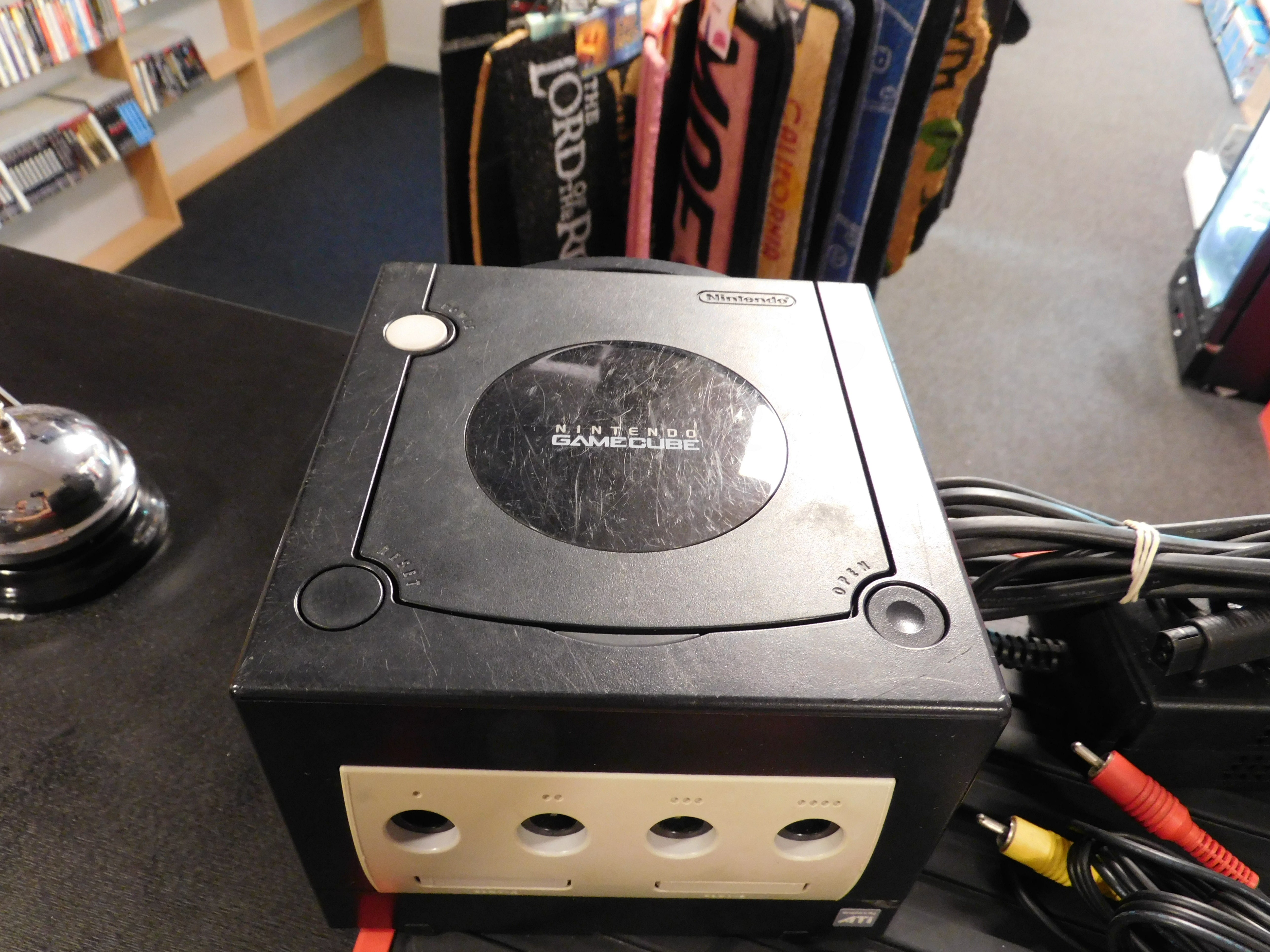 GAMECUBE CONSOLE