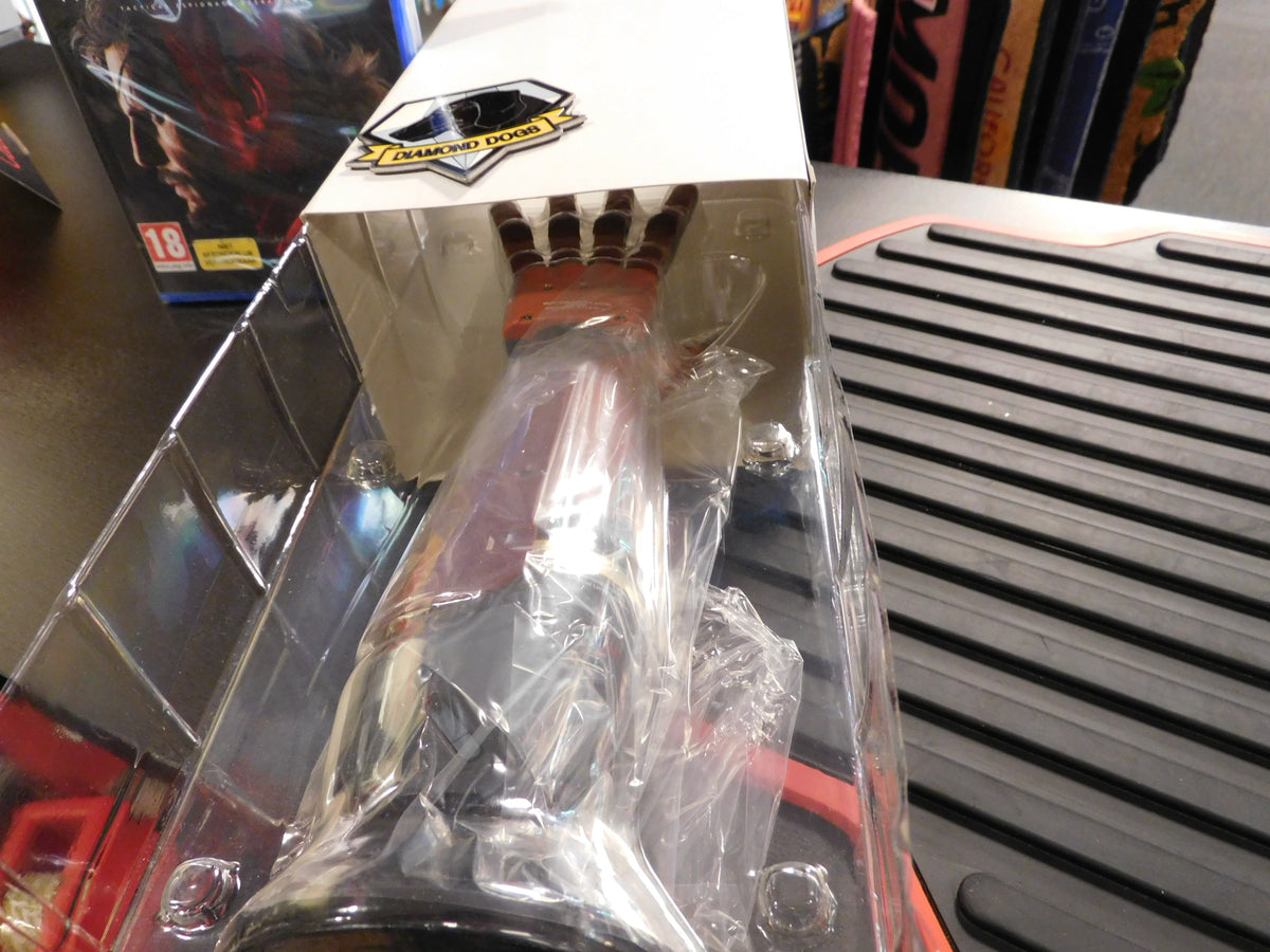 METAL GEAR SOLID V THE PHANTOM PAIN COLLECTOR'S EDITION