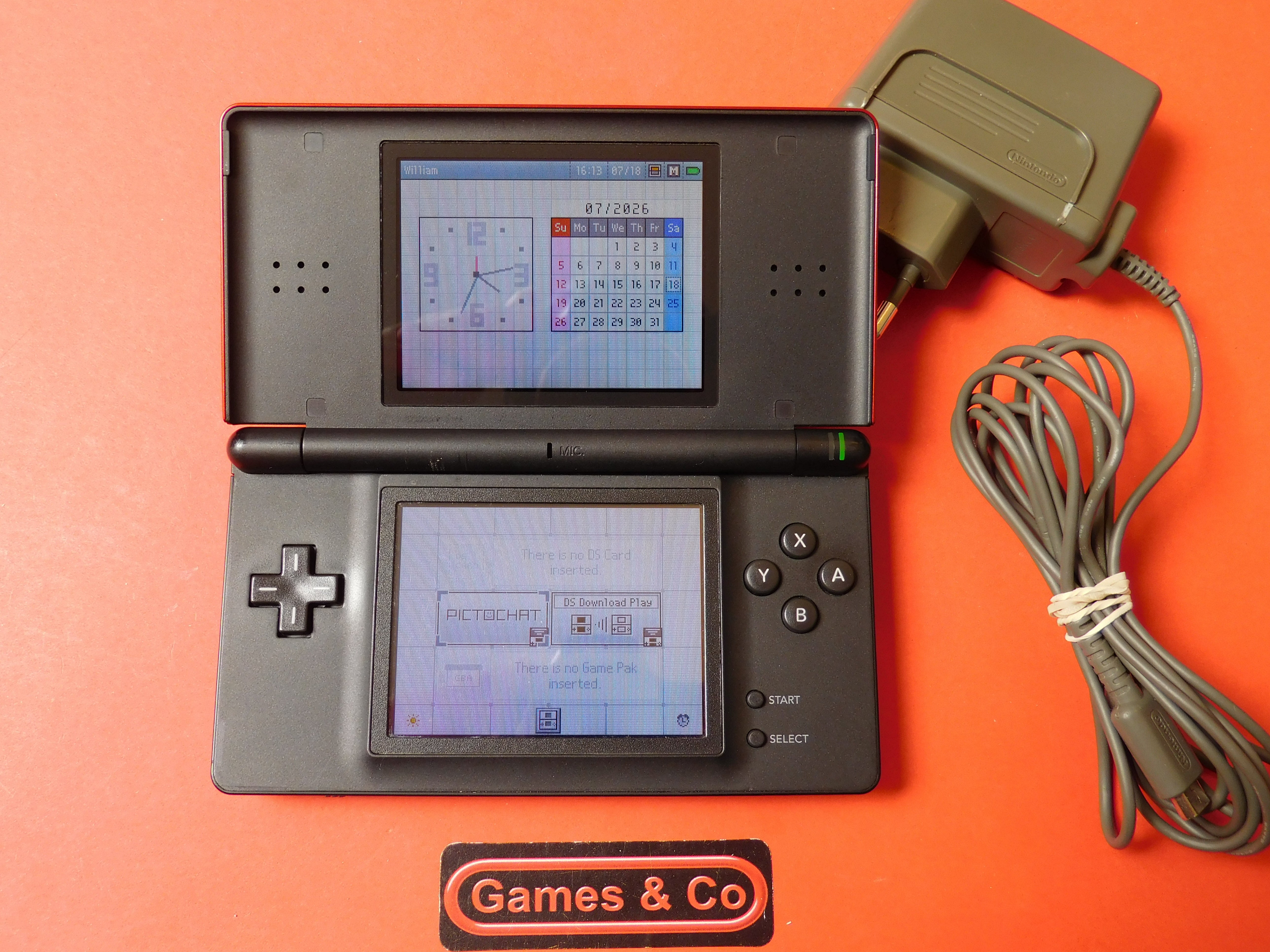 NINTENDO DS LITE CONSOLE