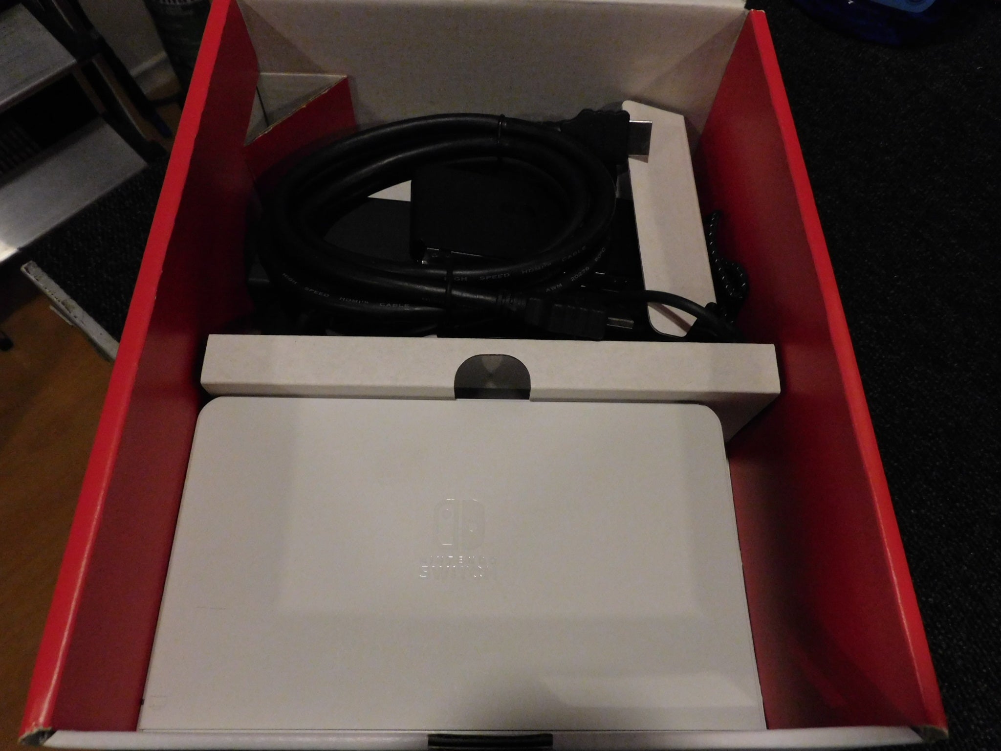 NINTENDO SWITCH  OLED   CONSOLE