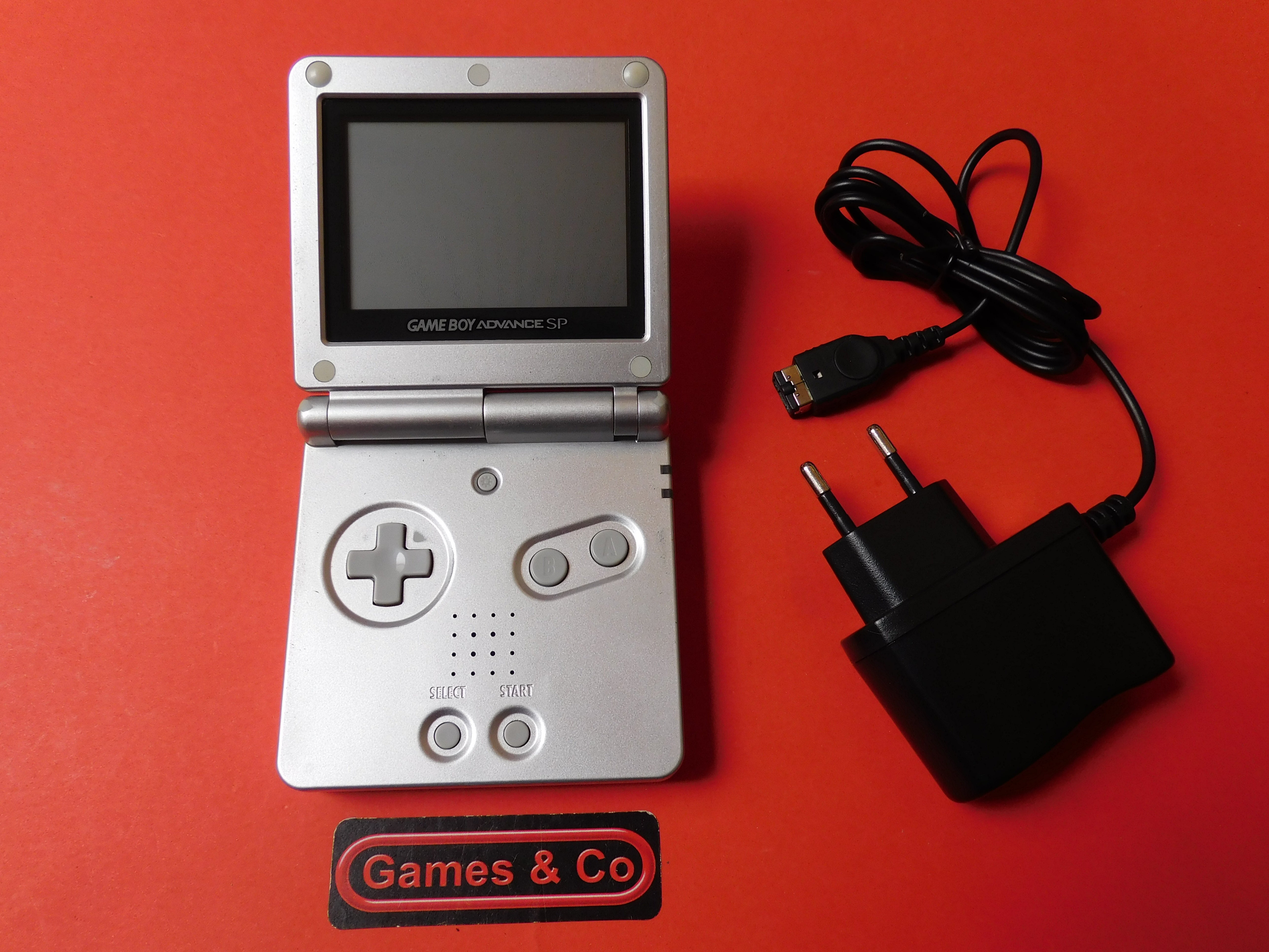 GAMEBOY ADVANCE SP CONSOLE