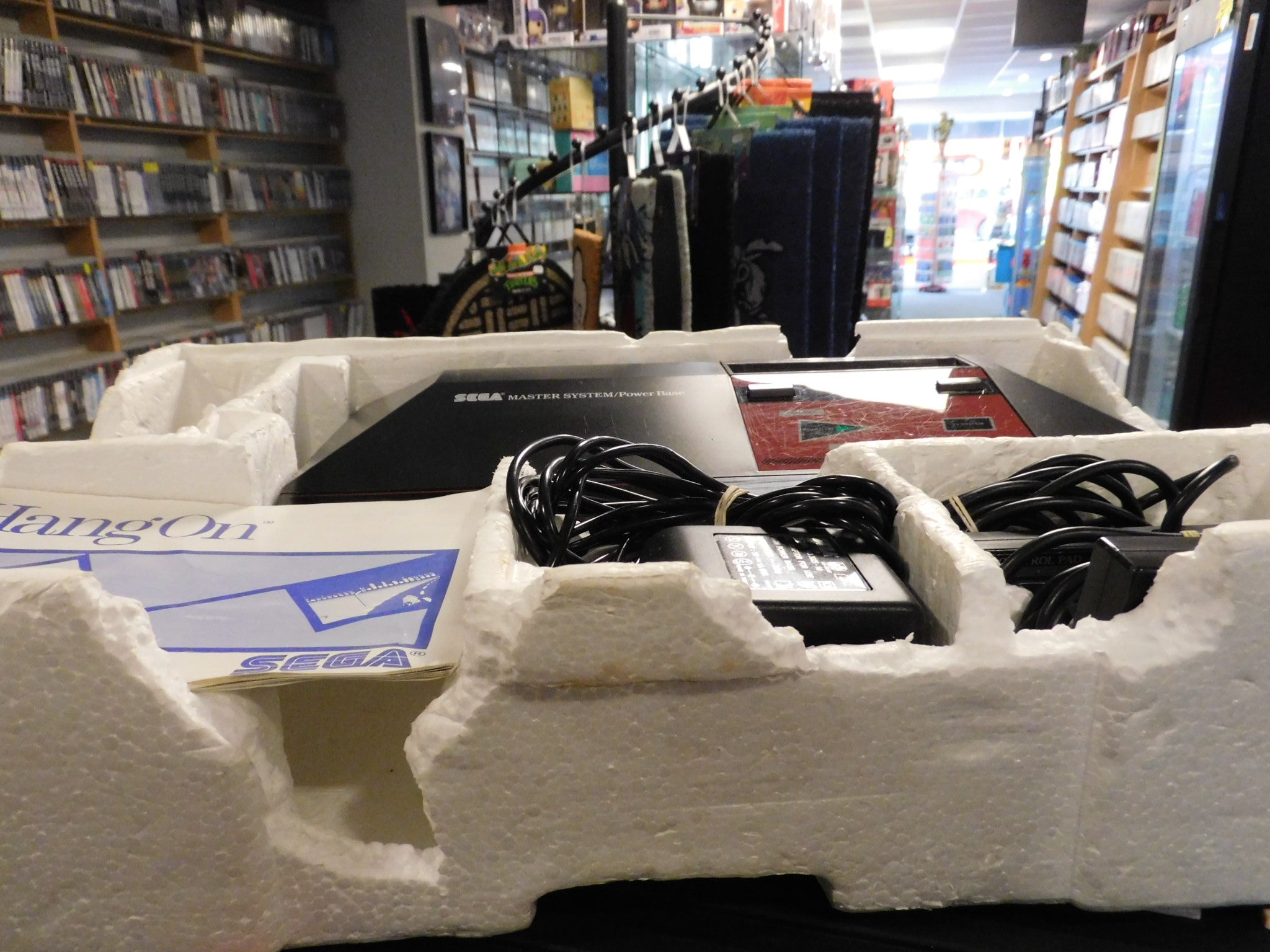 SEGA MASTER SYSTEM I  CONSOLE  HANG ON EDITION