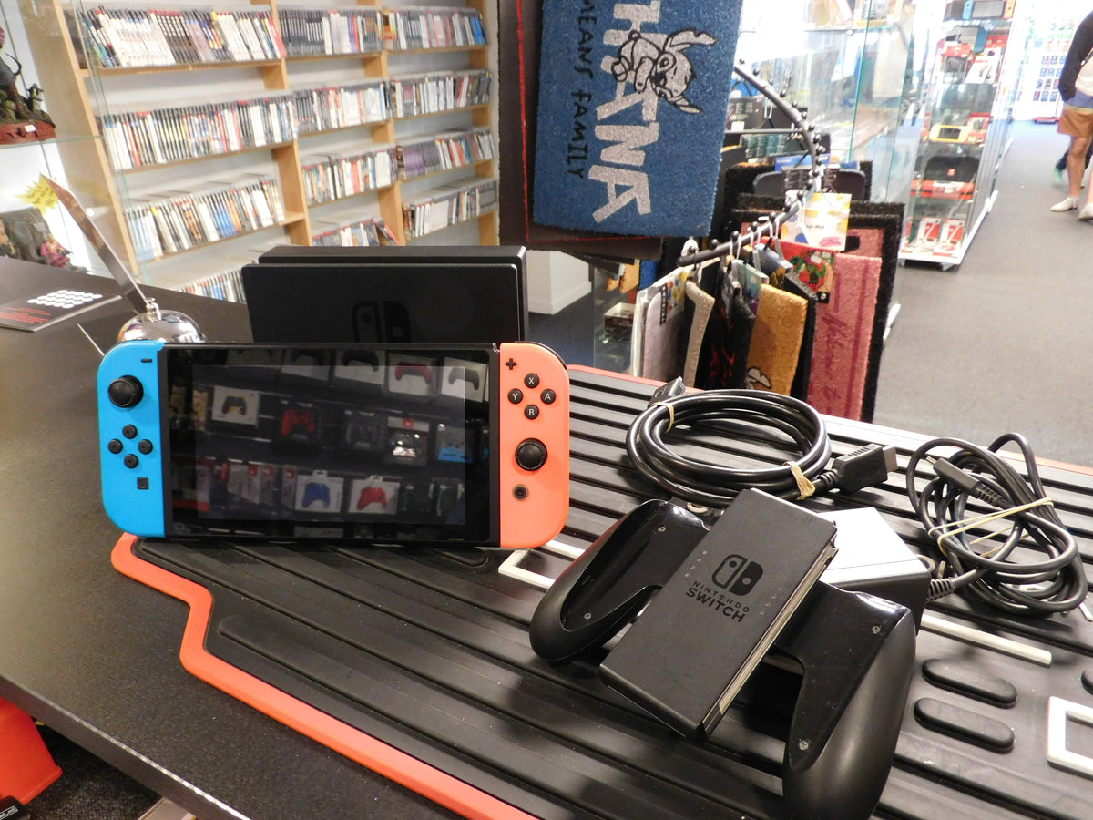 NINTENDO SWITCH CONSOLE