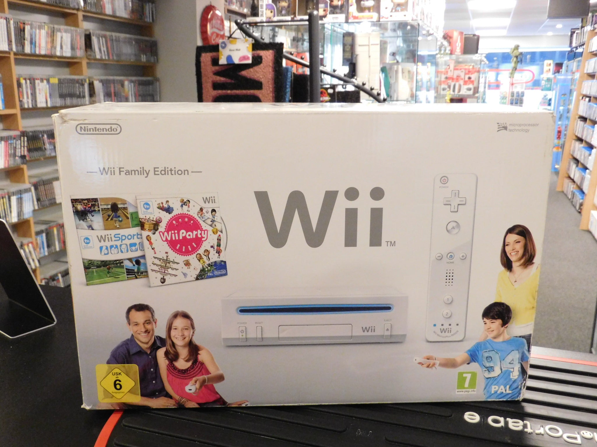 Wii CONSOLE  Wii SPORTS + Wii PARTY