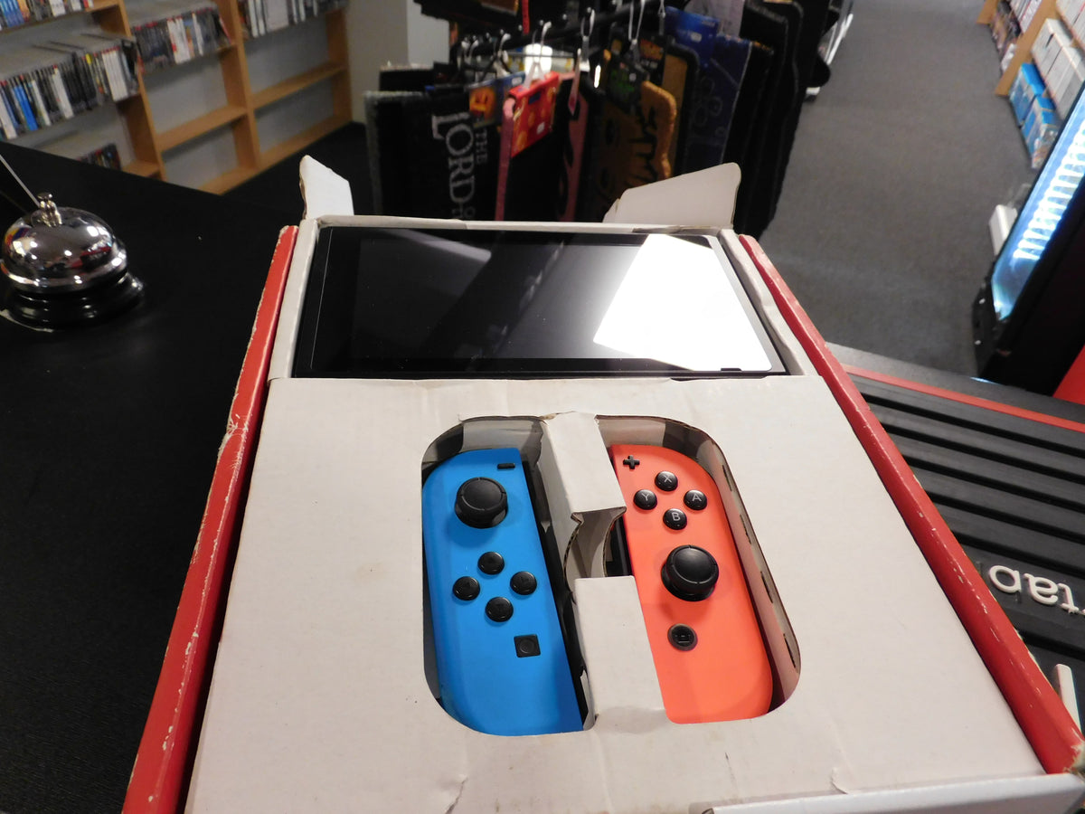 NINTENDO SWITCH CONSOLE