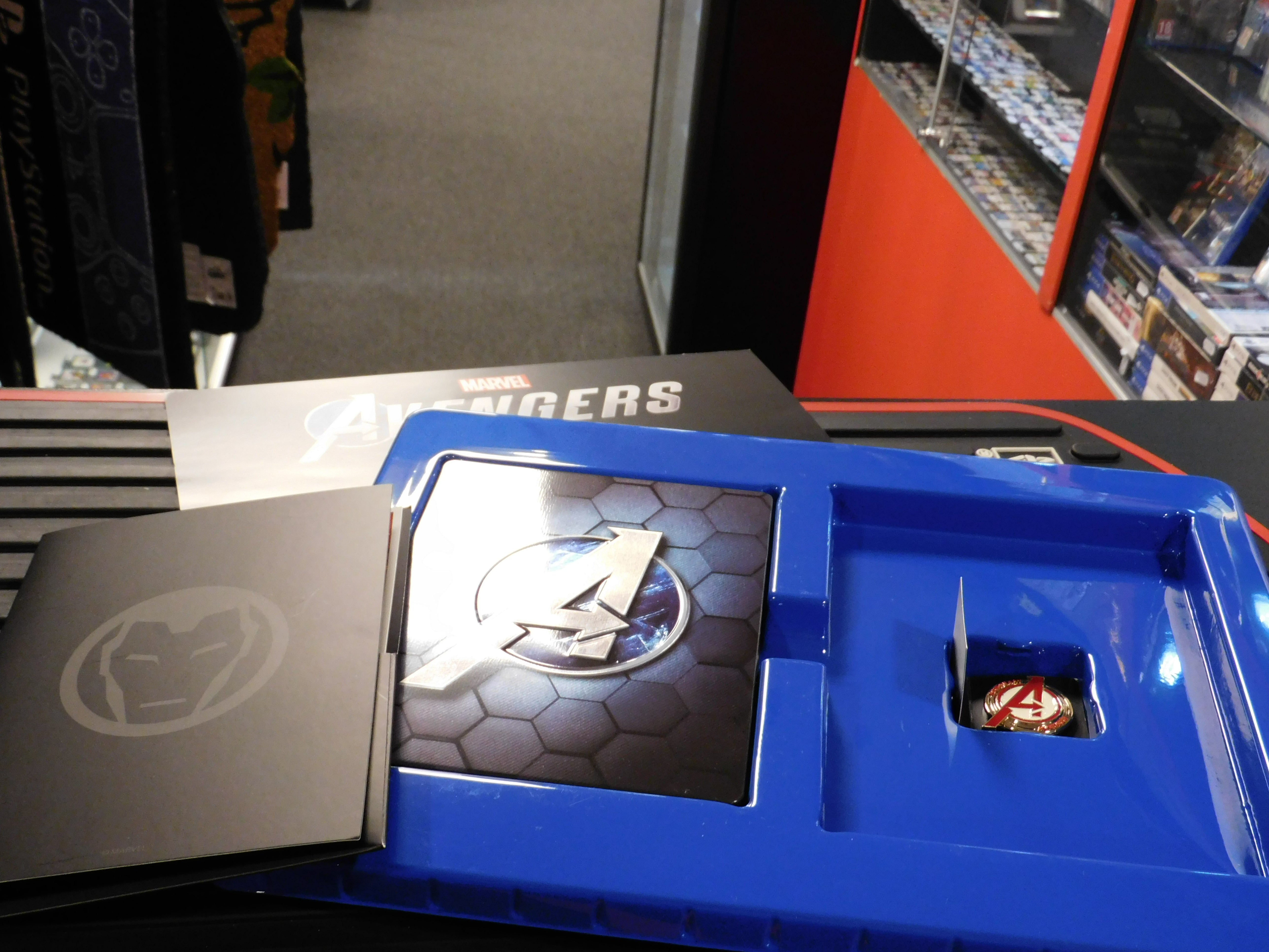 MARVEL AVENGERS EARTH'S MIGHTIEST EDITION