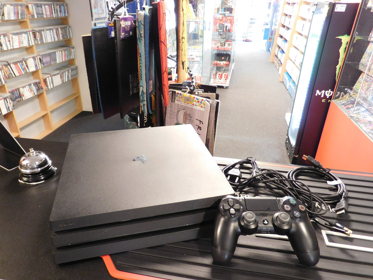 PLAYSTATION 4 PRO CONSOLE