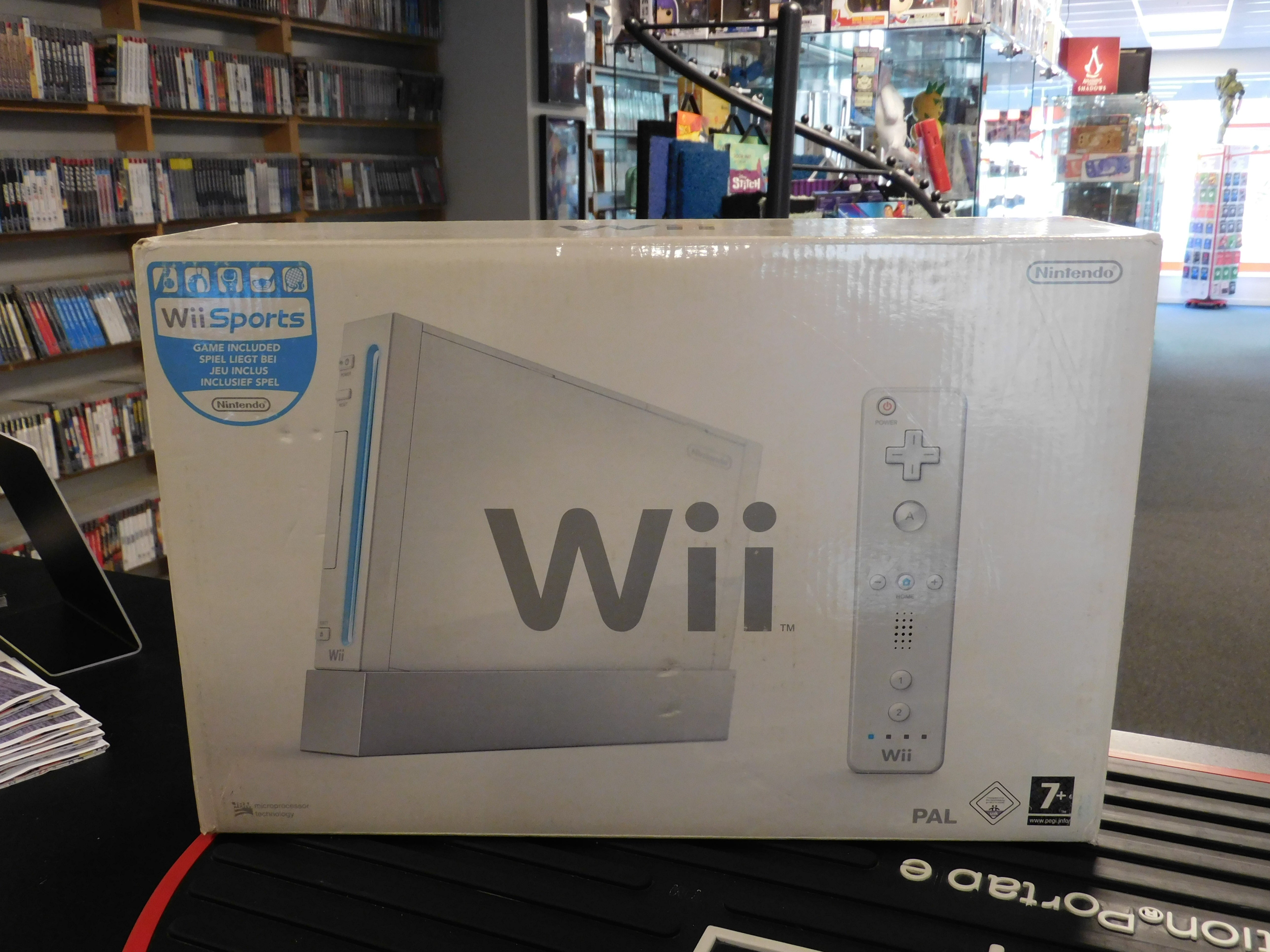 Wii CONSOLE + Wii SPORTS