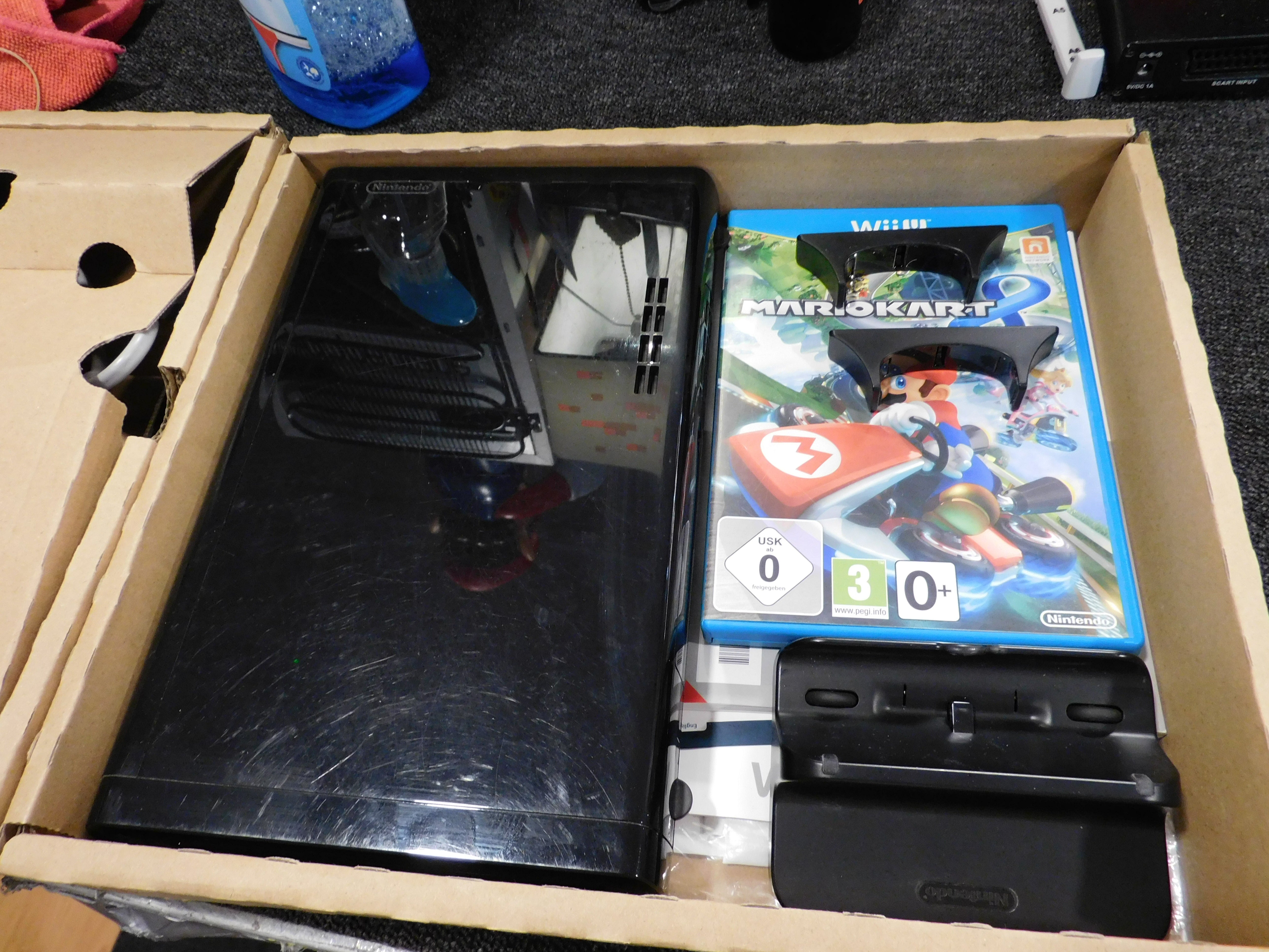 WiiU CONSOLE  MARIO KART