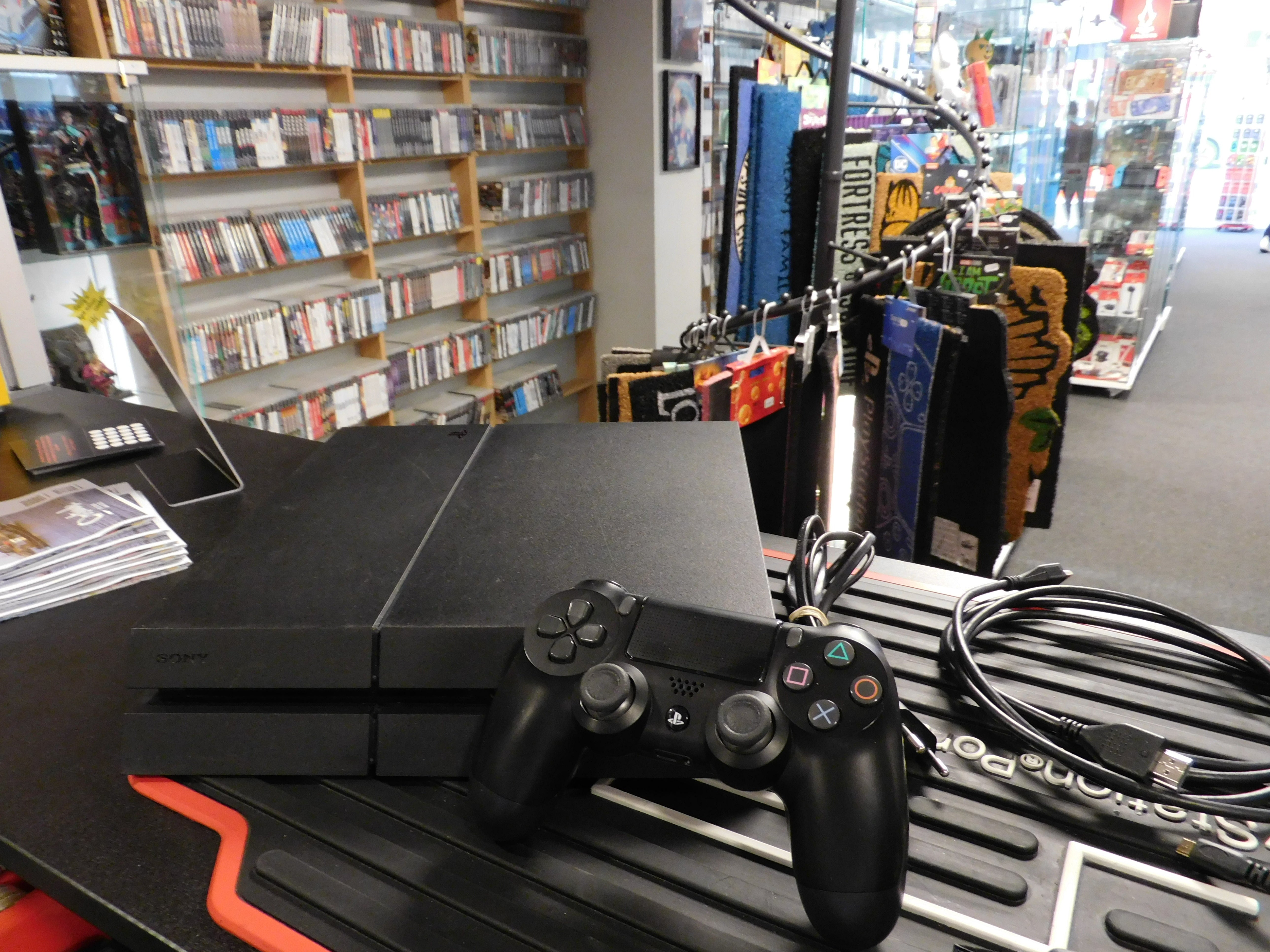 PLAYSTATION 4   CONSOLE  1TB