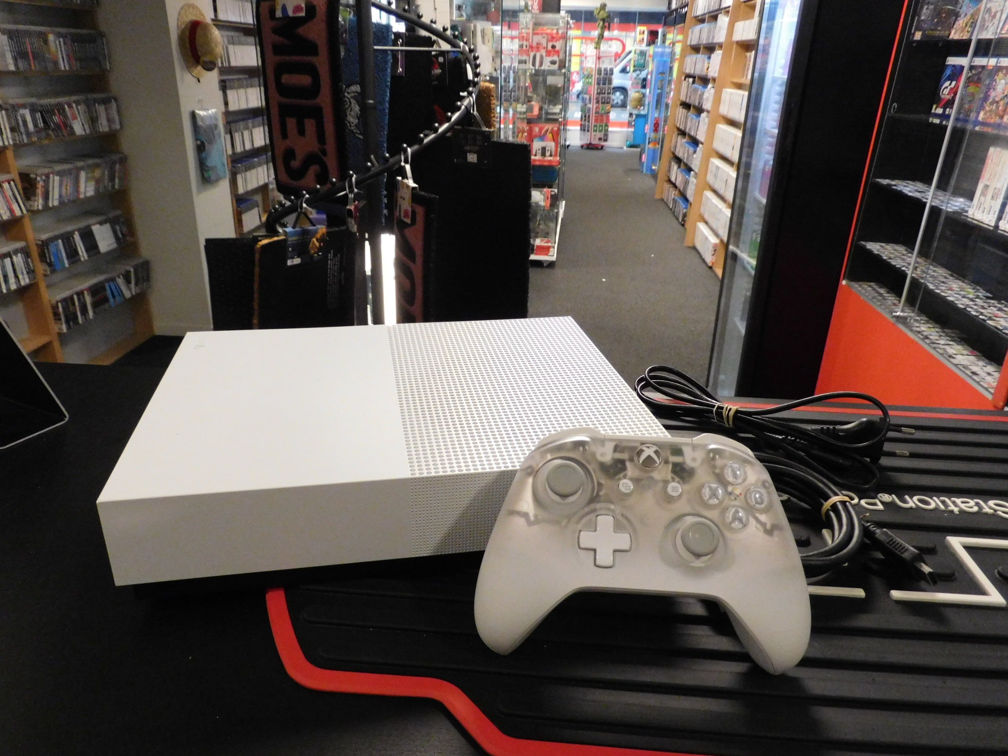 XBOX ONE  S CONSOLE 1TB ALL DIGITAL EDITION