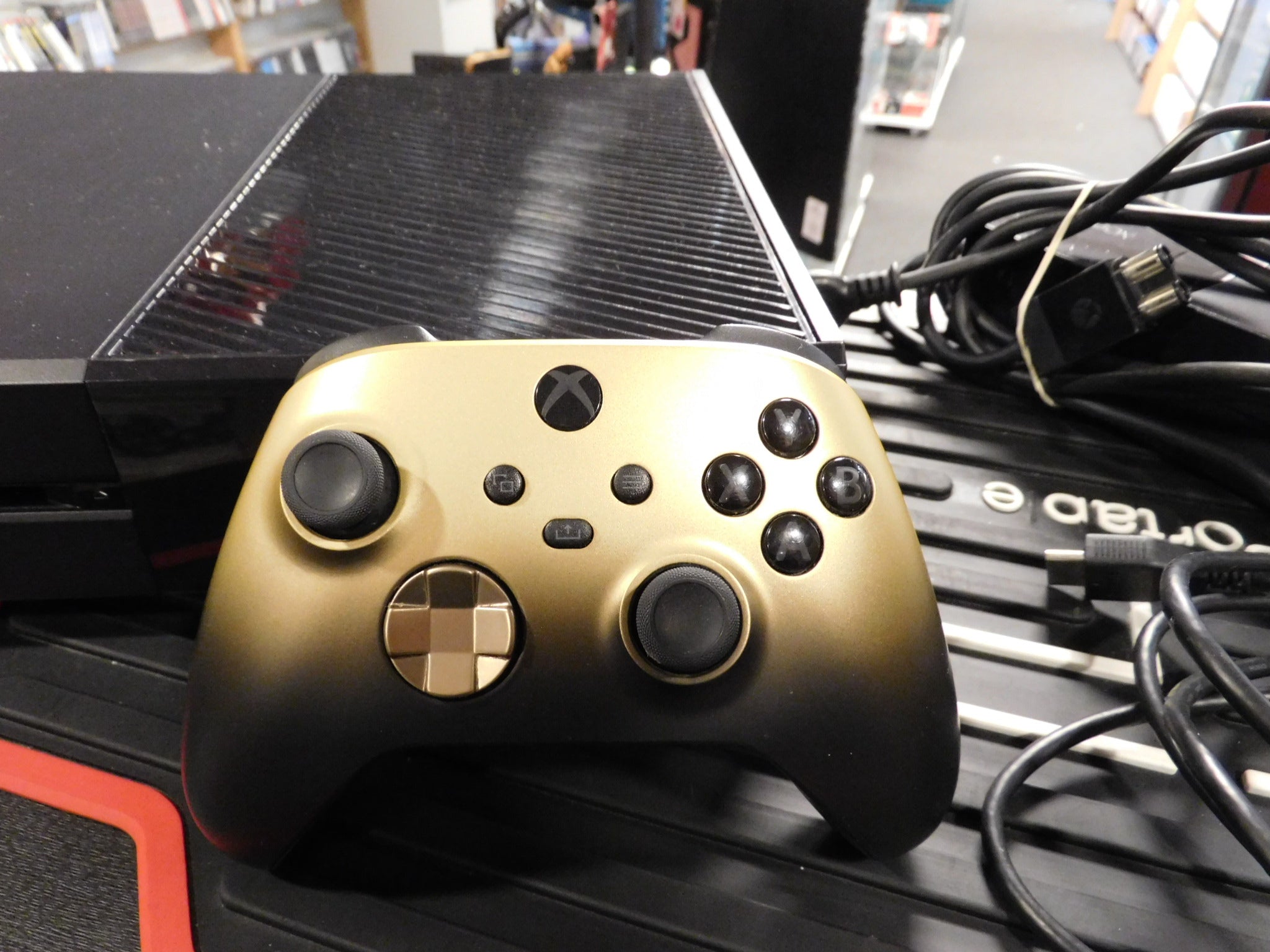 XBOX ONE  CONSOLE 500 GB