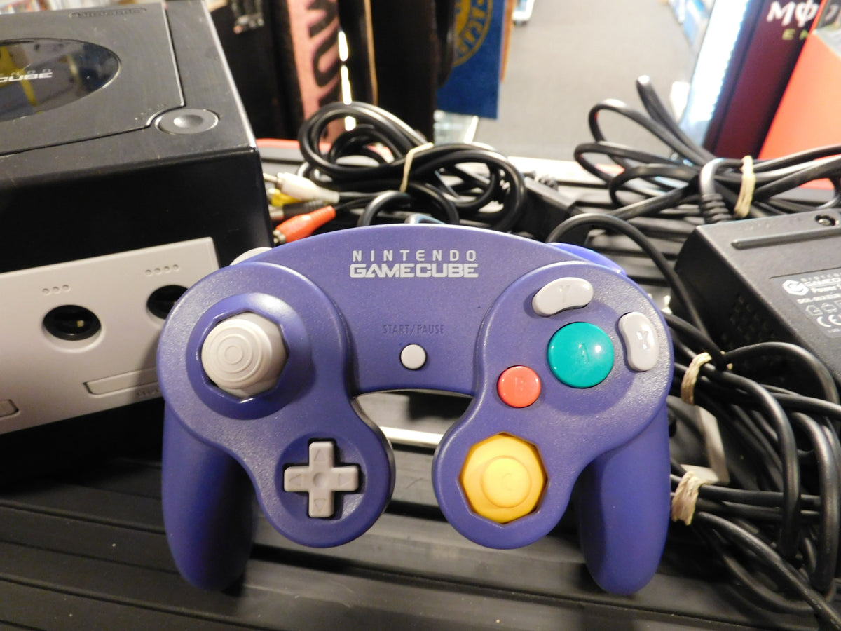 GAMECUBE CONSOLE