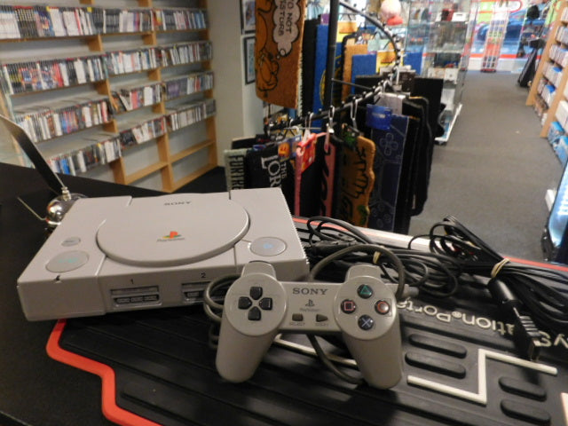 PLAYSTATION 1 CONSOLE