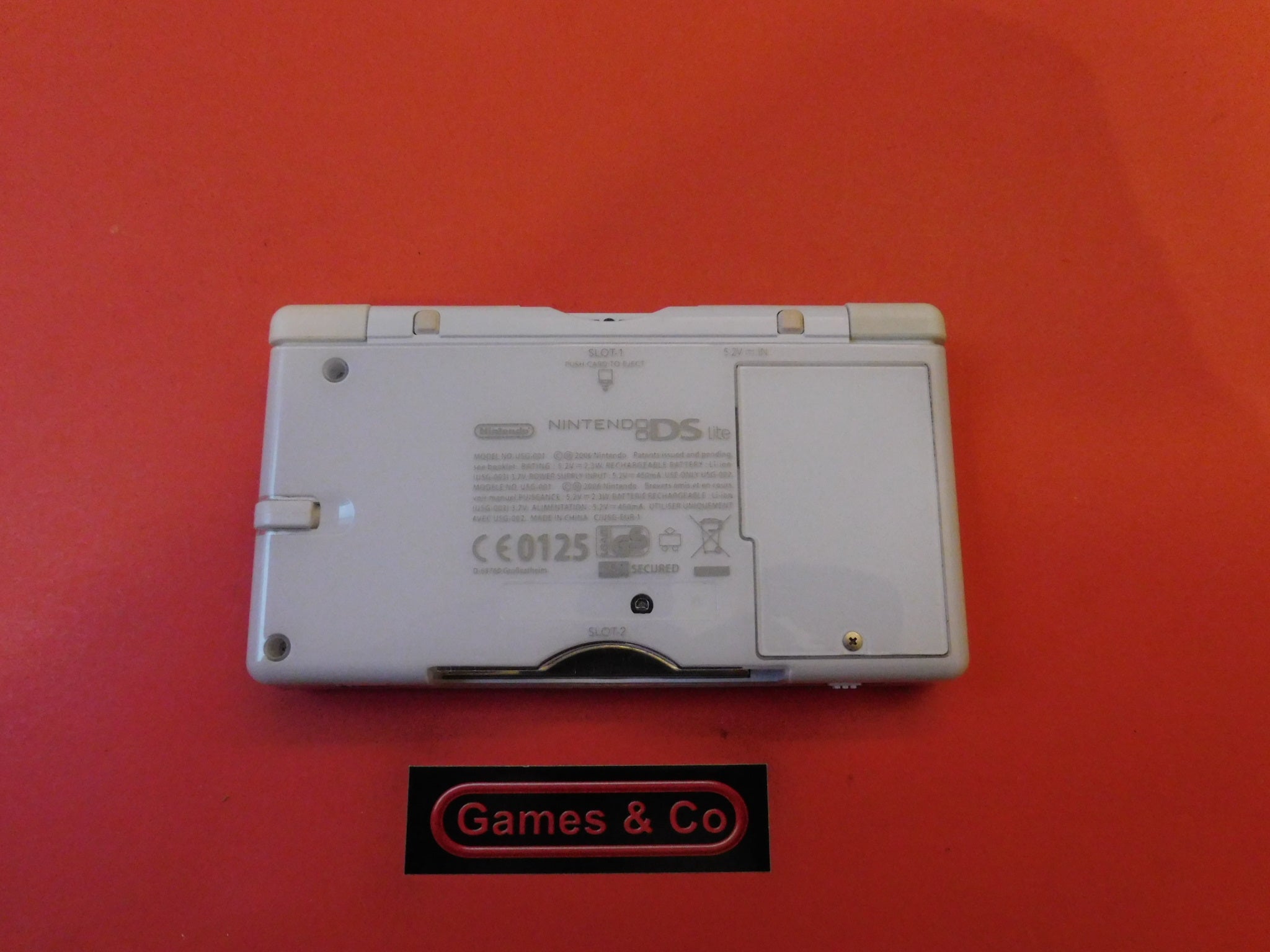 NINTENDO DS LITE CONSOLE