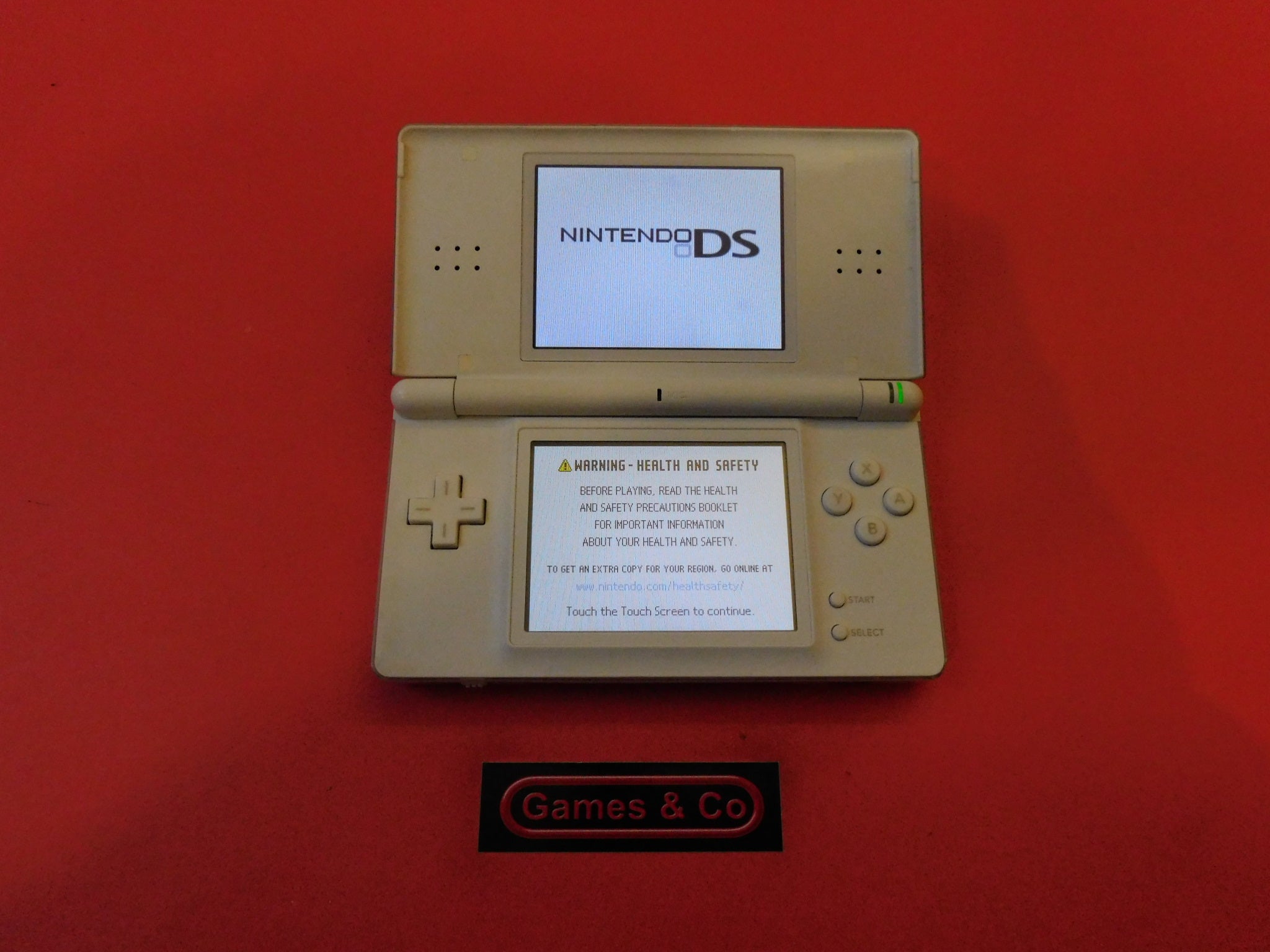 NINTENDO DS LITE CONSOLE