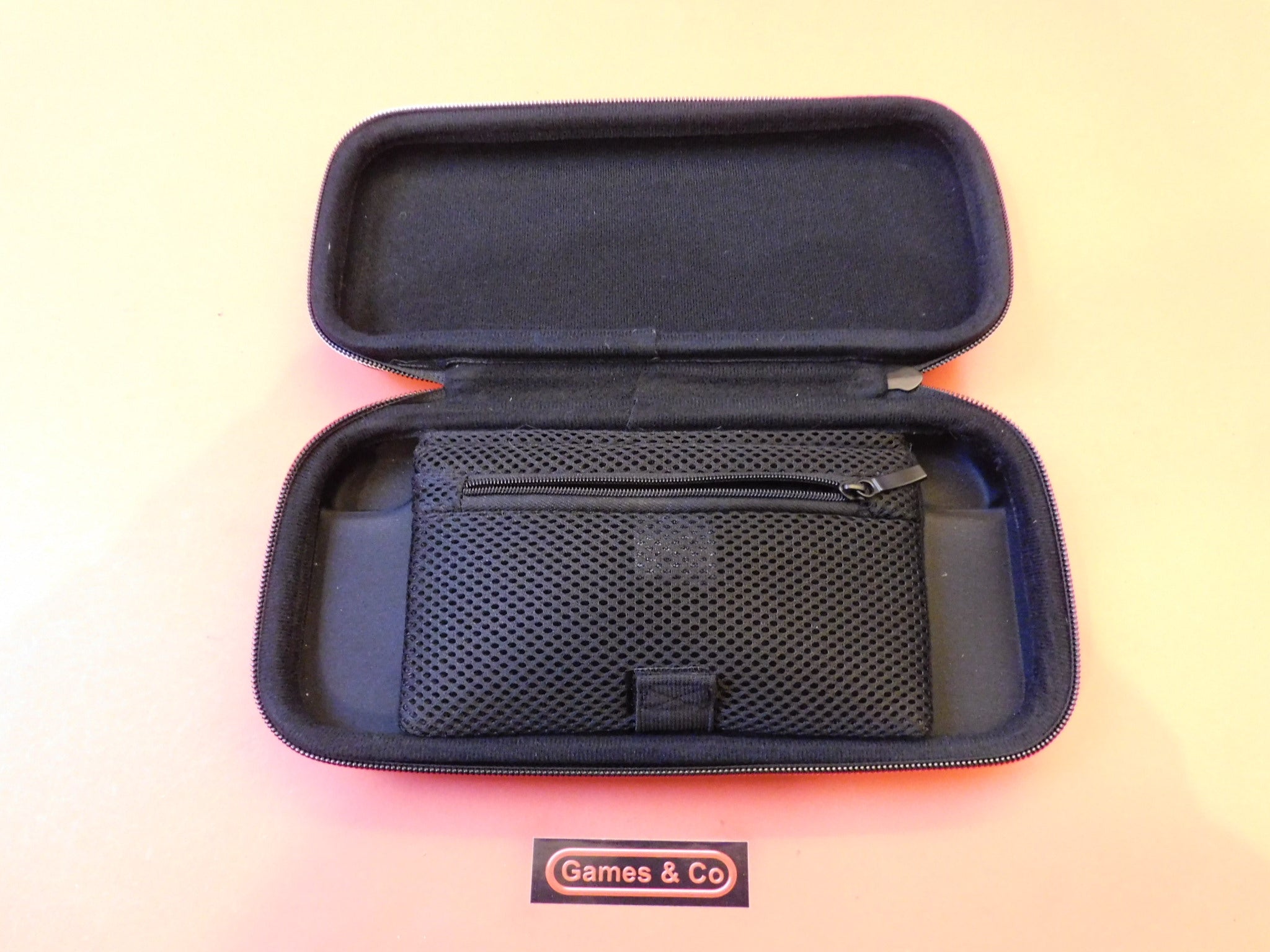 OPBERGHOES NINTENDO SWITCH (USED)
